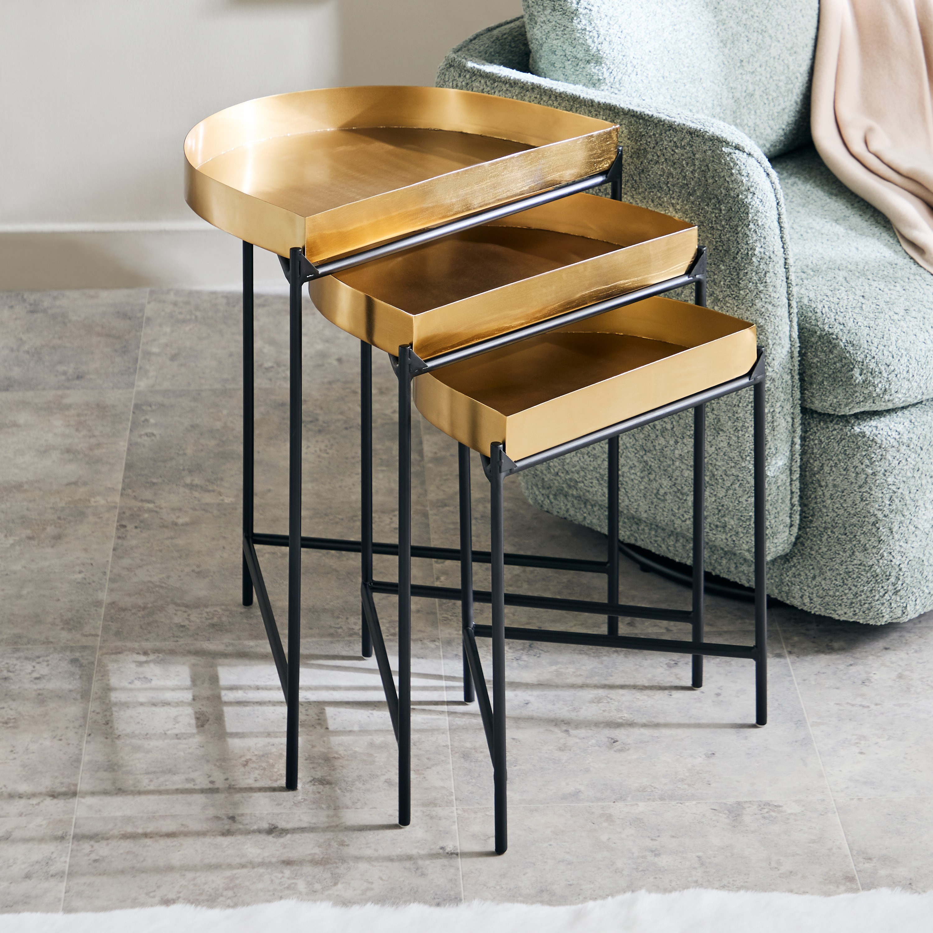 طقم طاولات متداخلة 3 قطع - أباكوس من فيندرا-hbxfurniture-livingroom-nestingtables-image-2