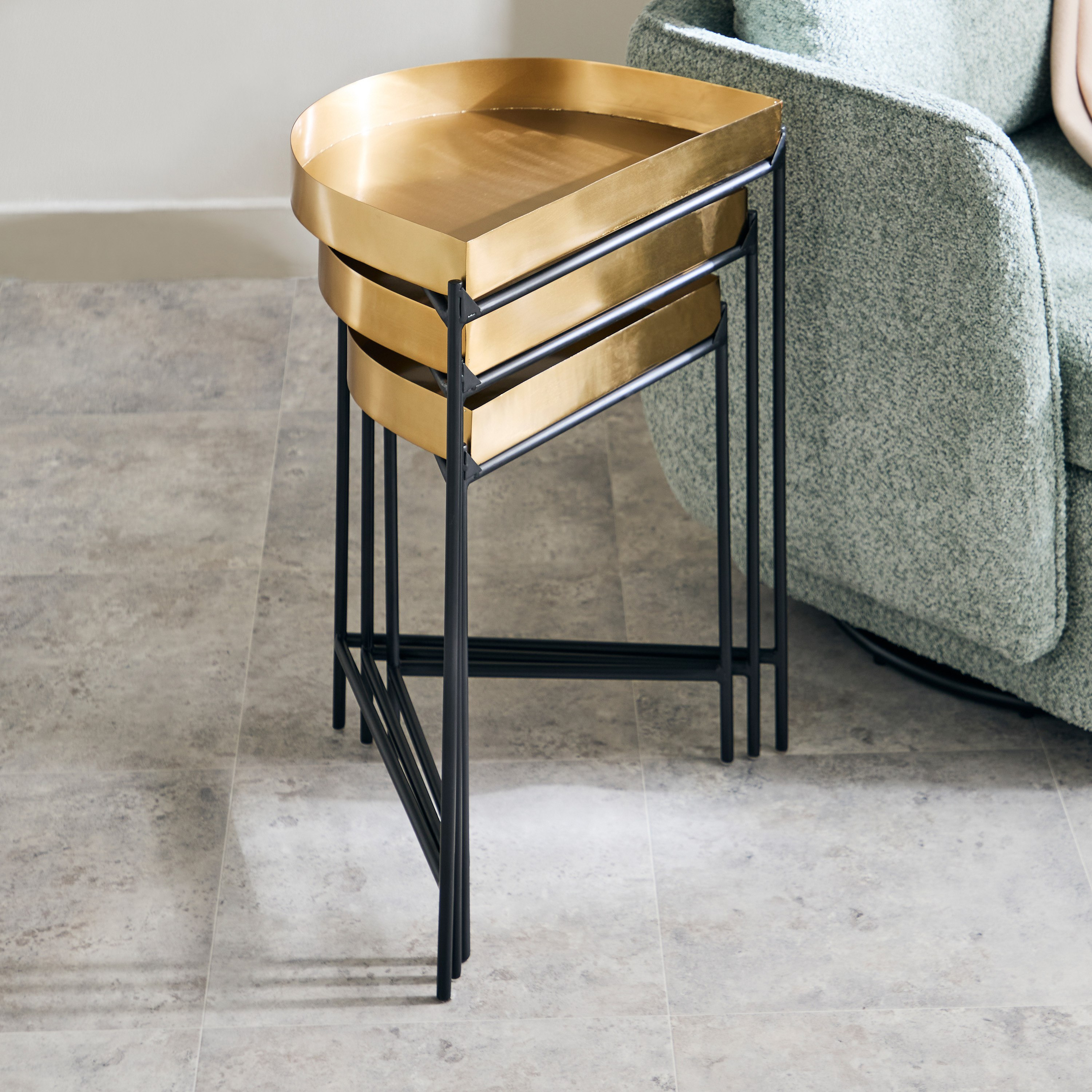 طقم طاولات متداخلة 3 قطع - أباكوس من فيندرا-hbxfurniture-livingroom-nestingtables-image-3