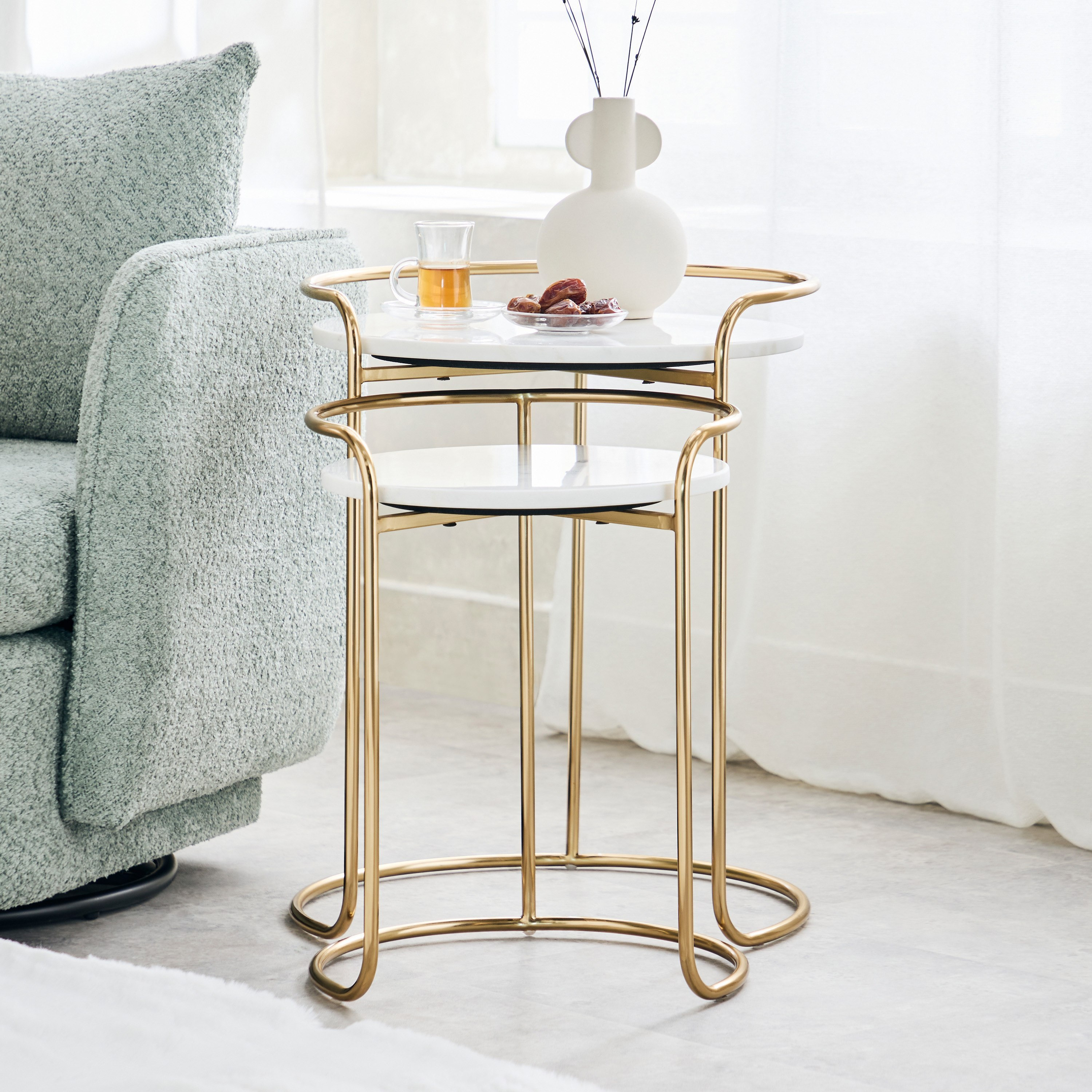 طقم طاولات متداخلة من قطعتين بسطح من الرخام الأصلي - ڤيتارا من كافون-hbxfurniture-livingroom-nestingtables-image-2