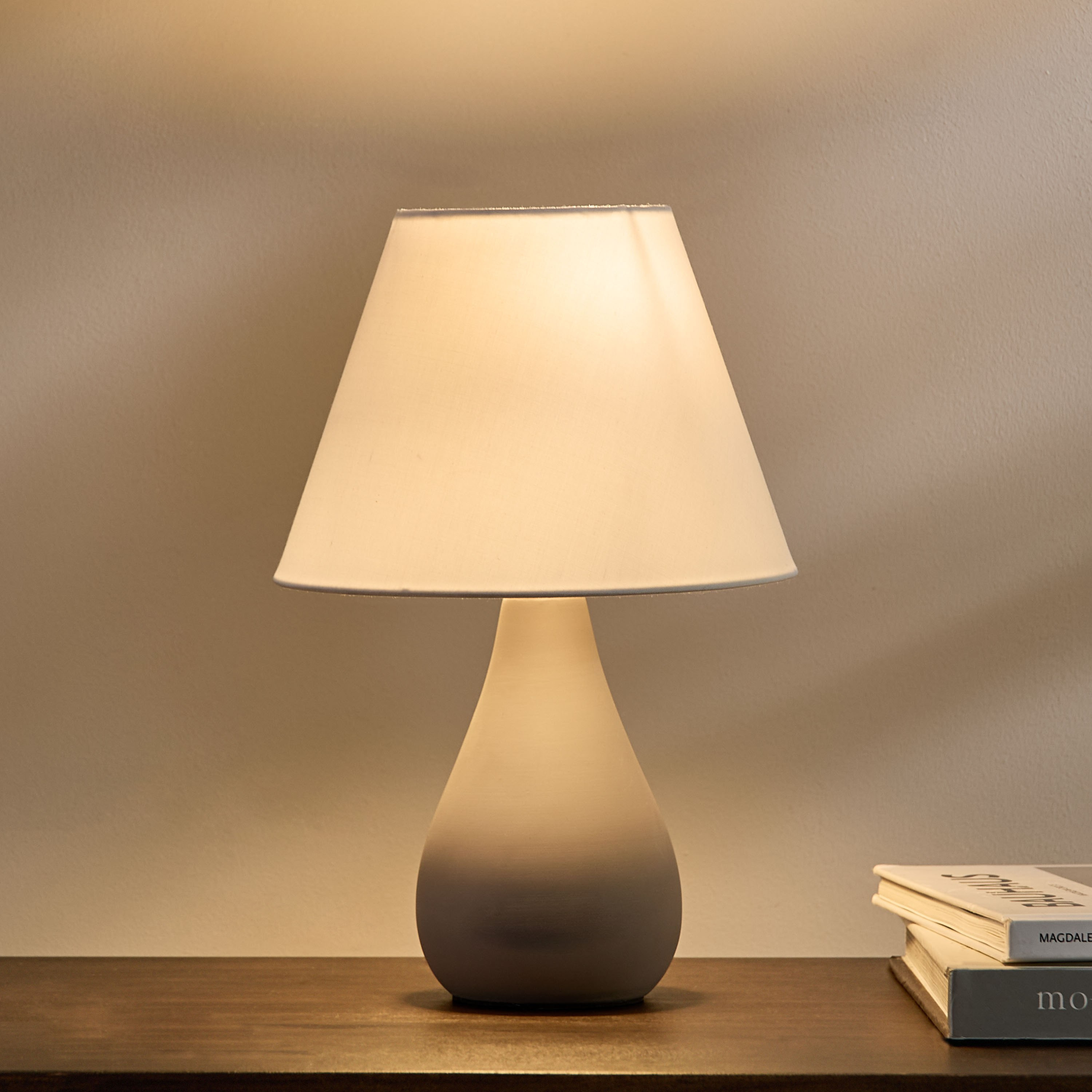مصباح طاولة سيراميك مع غطاء قماش من ماربيلا - 28.5 سم-hbxbedroom-lighting-tablelamps-image-2