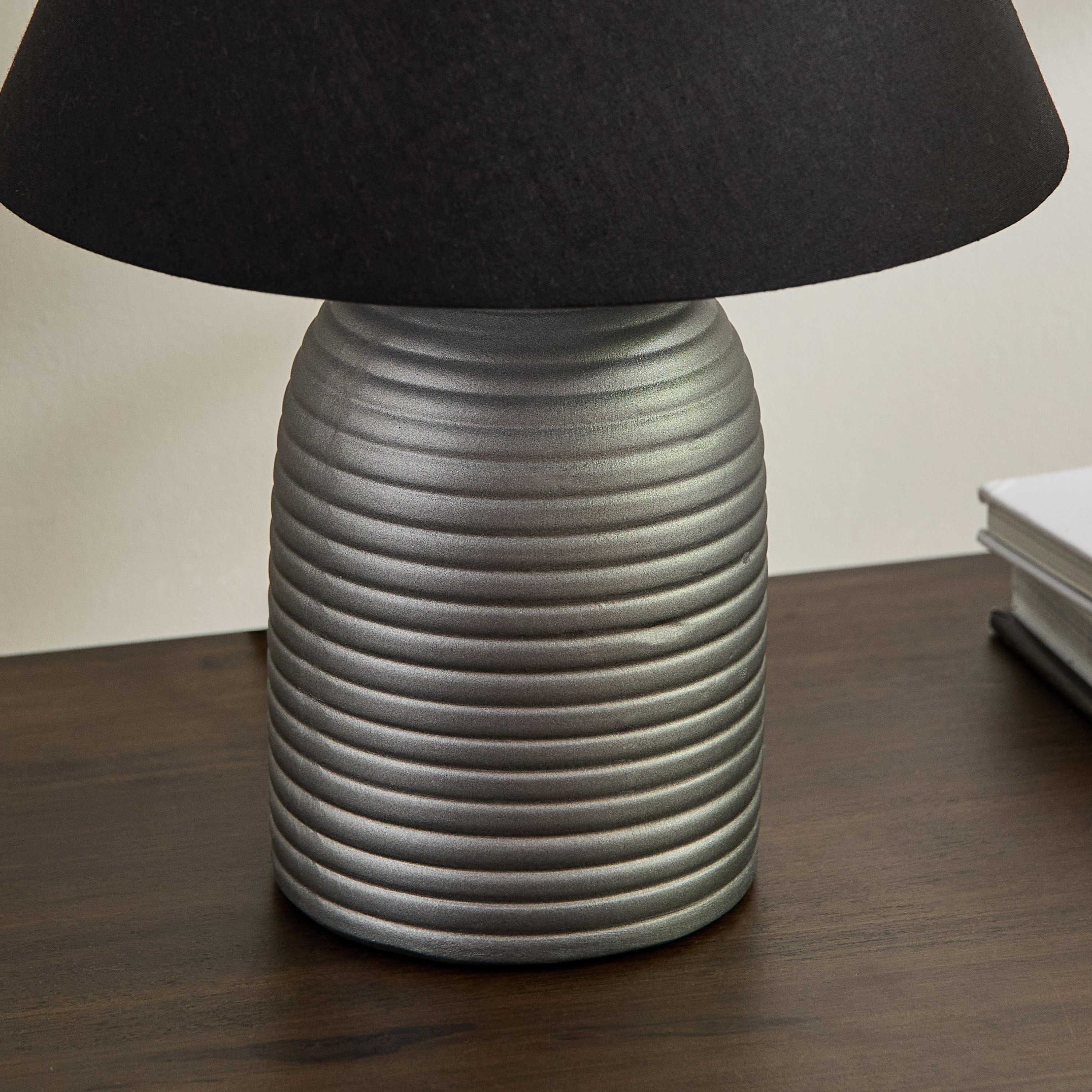 مصباح طاولة سيراميك مع غطاء قماش من ماربيلا - 32 سم-hbxbedroom-lighting-tablelamps-image-4