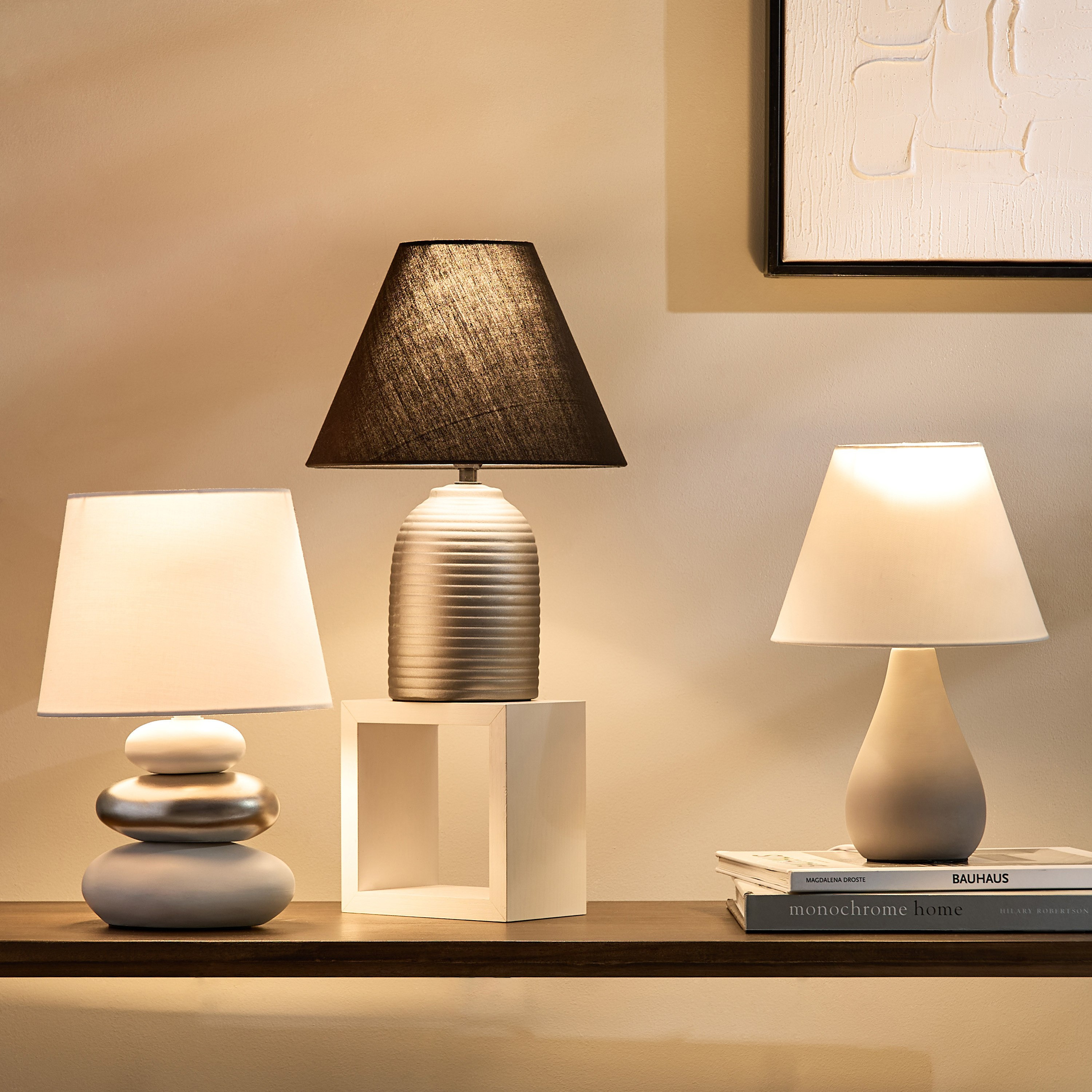 مصباح طاولة سيراميك مع غطاء قماش من ماربيلا - 29 سم-hbxbedroom-lighting-tablelamps-image-6