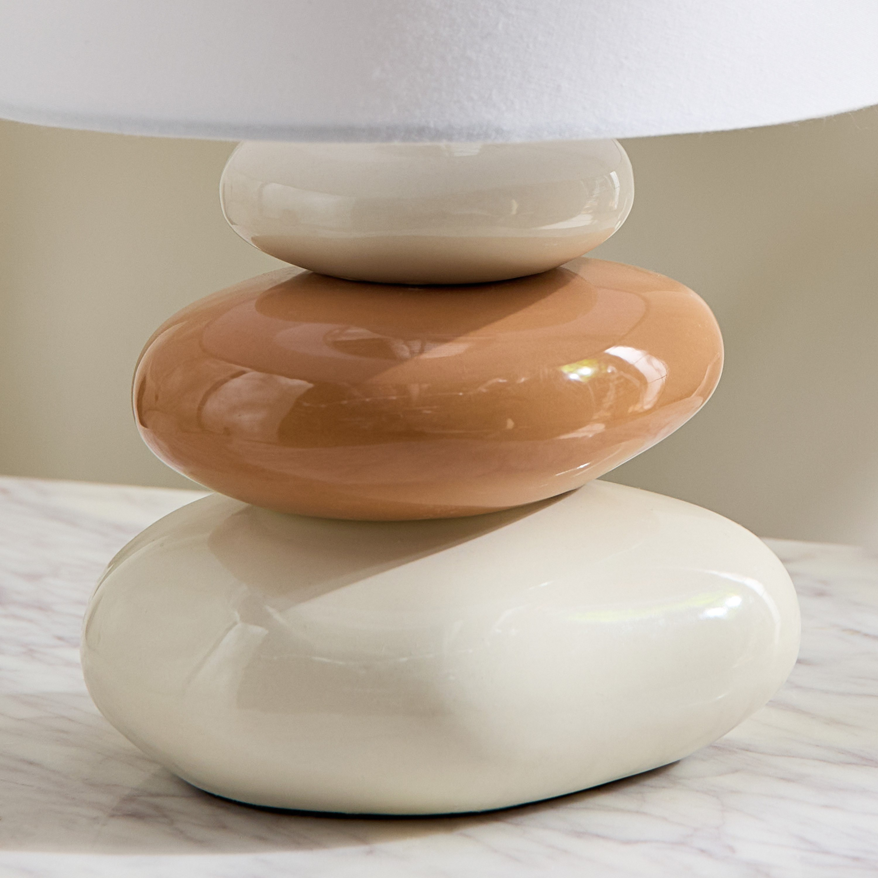 مصباح طاولة سيراميك مع غطاء قماش من ماربيلا - 29 سم-hbxbedroom-lighting-tablelamps-image-4