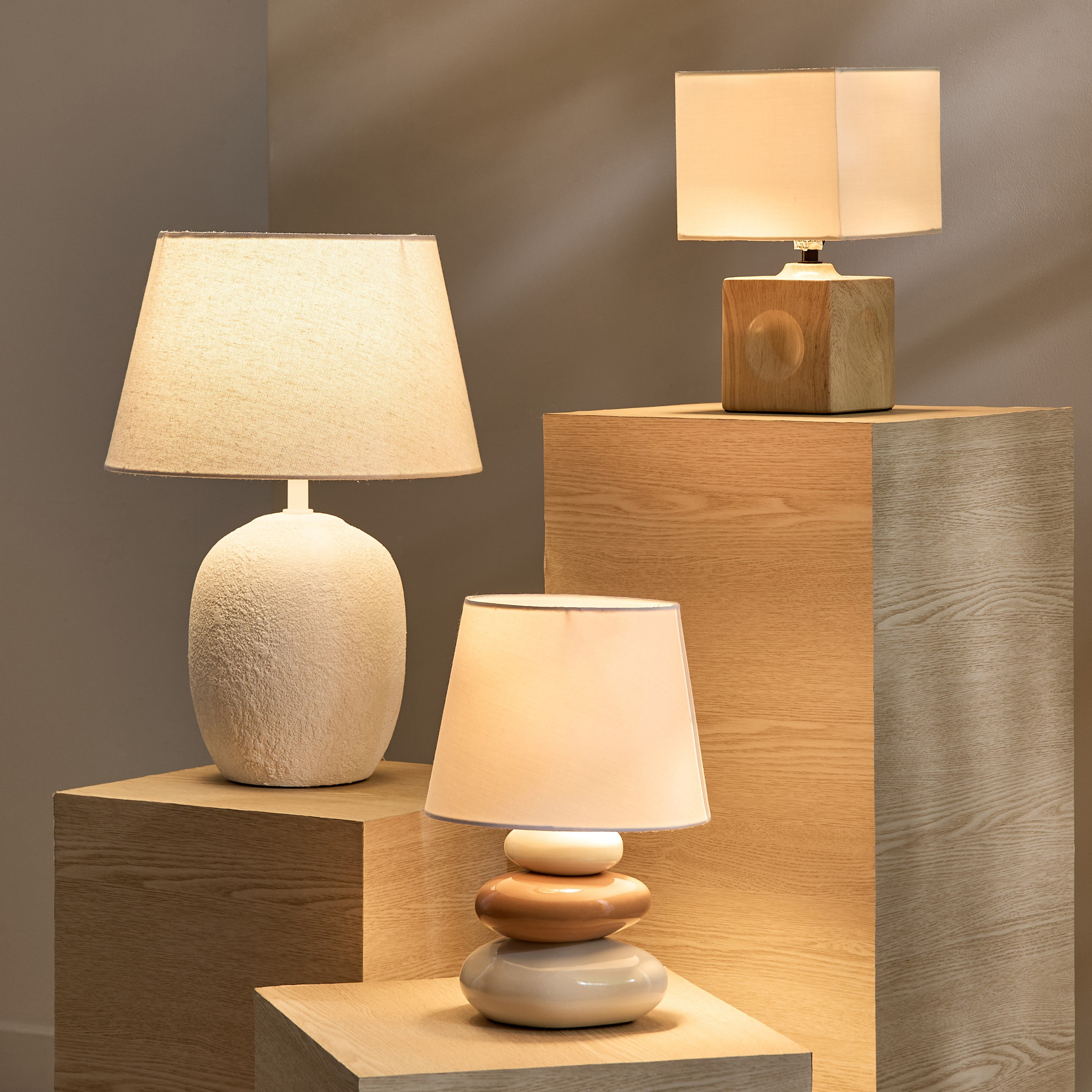 مصباح طاولة سيراميك مع غطاء قماش من ماربيلا - 29 سم-hbxbedroom-lighting-tablelamps-image-6
