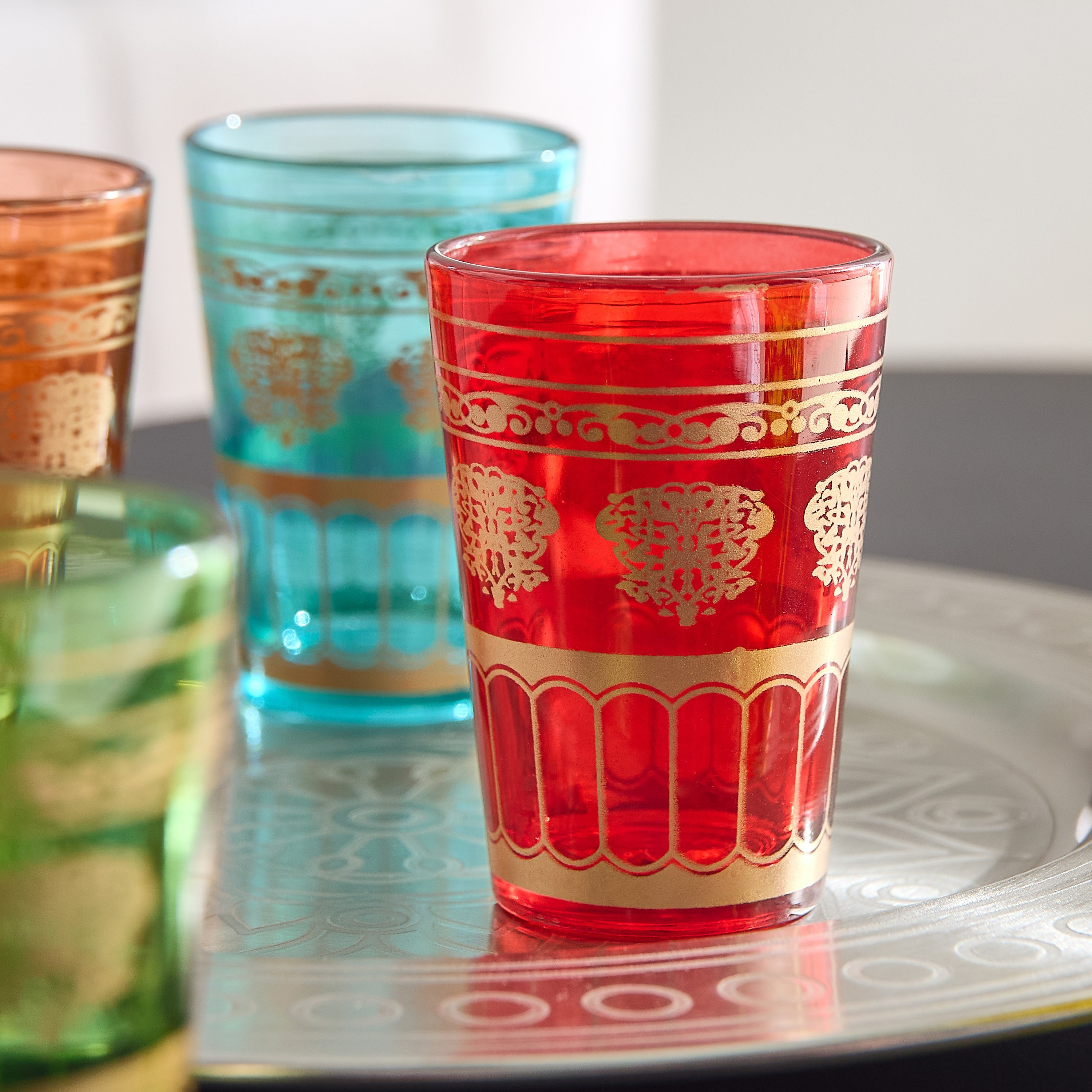 Enid 6-Piece Glasses with Metal Round Tray Set - 30.50x30.50x9 cm-hbxhomeware-hbxdecorandfurnishings-image-4