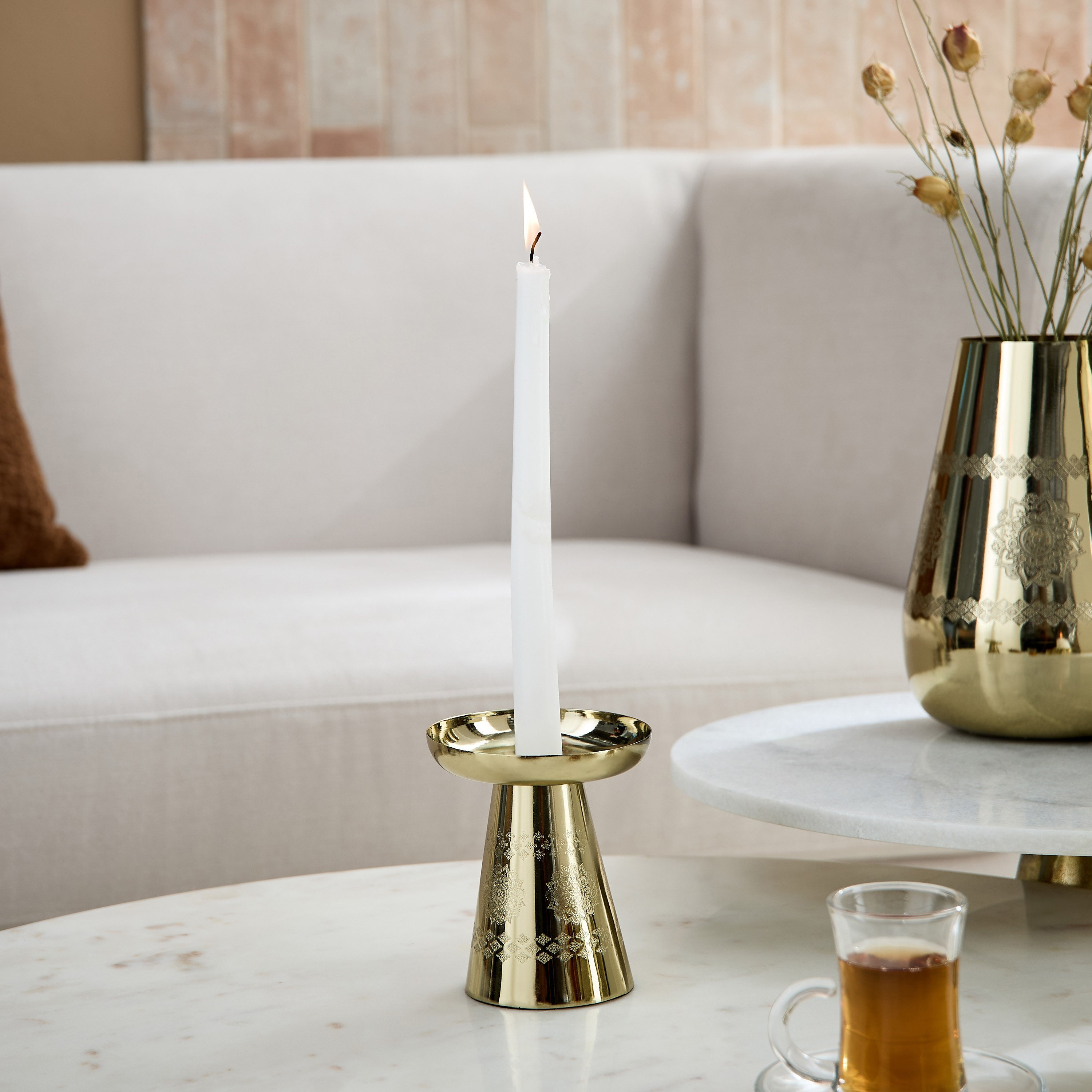 حامل شموع معدن محفور من إيساك - 10.5x10.5x12 سم-hbxlivingroom-decorandaccessories-candleholders-image-1