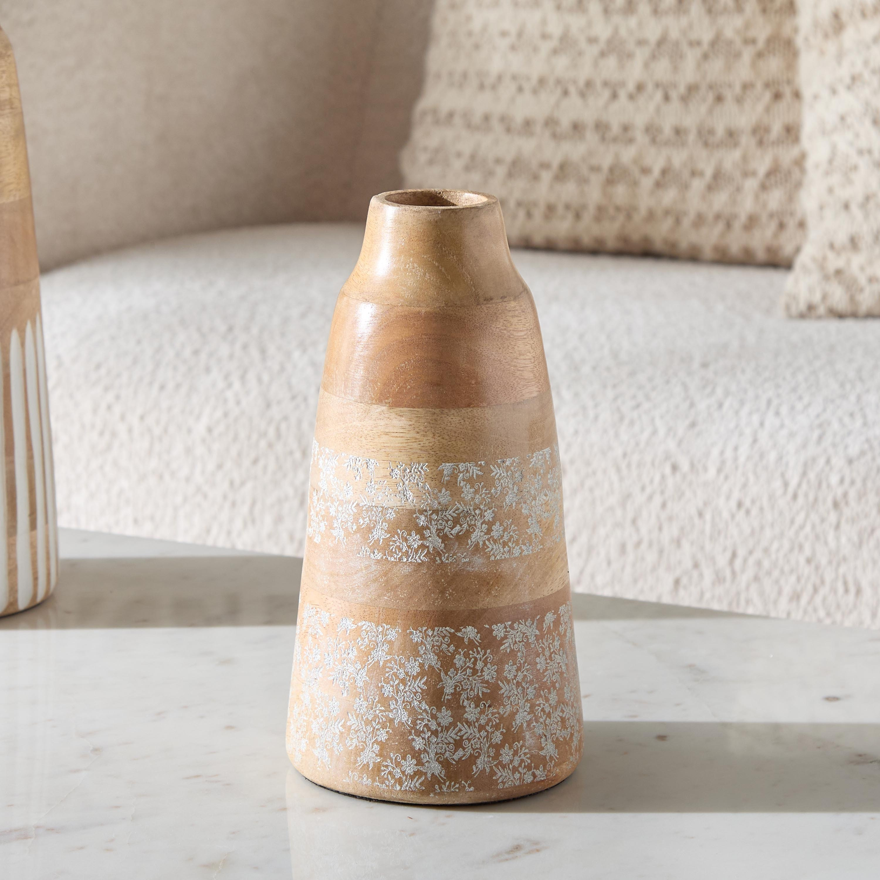 مزهرية من الخشب الطبيعي المنقوش ونمط الدانتيل - 13x13x24 سم-hbxbedroom-decorandaccessories-vases-image-2