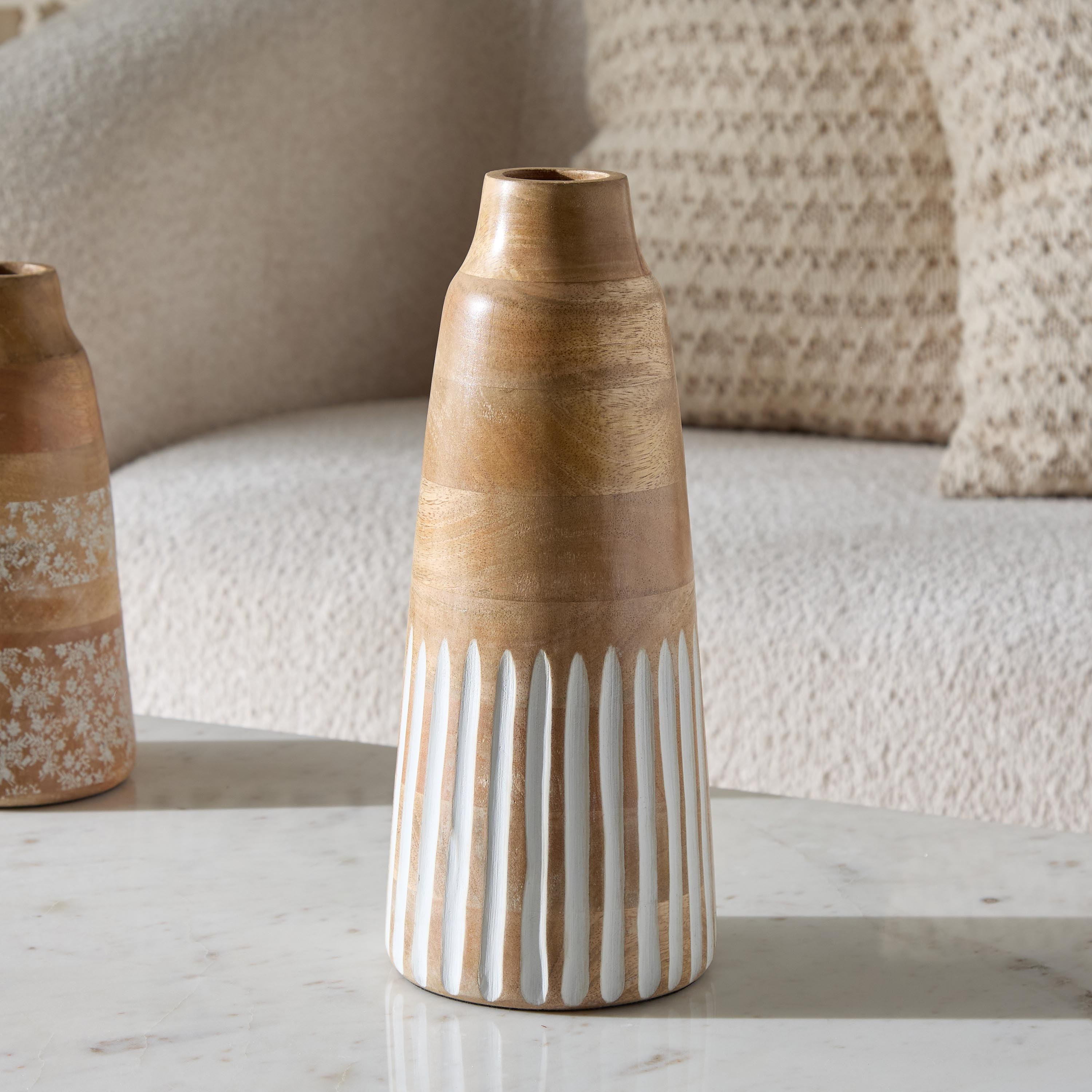 مزهرية من الخشب الطبيعي المنقوش ونمط الدانتيل - 13x13x31.5 سم-hbxbedroom-decorandaccessories-vases-image-2