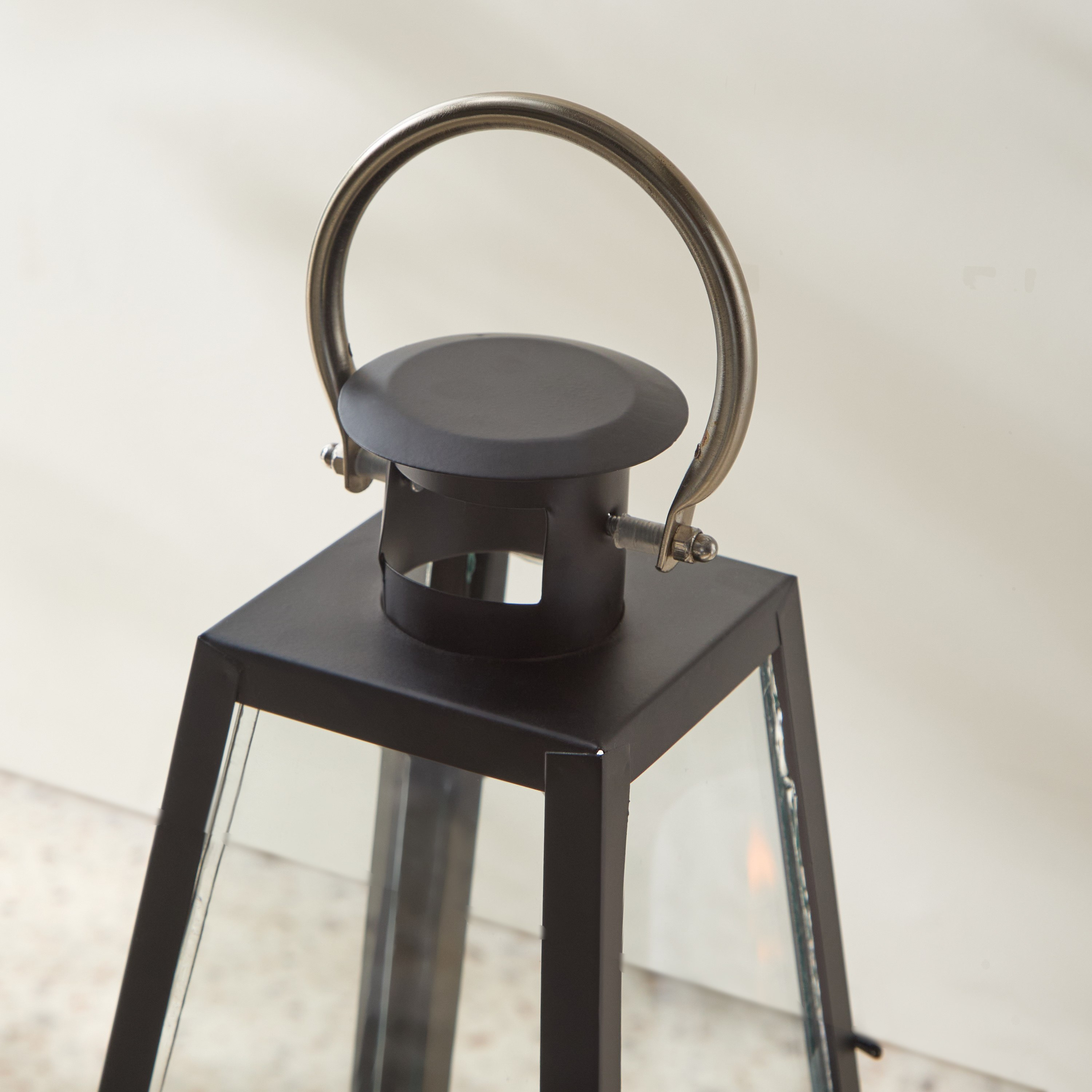 فانوس زجاج بخرز معدني من كينسن- 18.5x17.5x35.5 سم-hbxdecorandfurnishings-homeaccessories-lanterns-image-2
