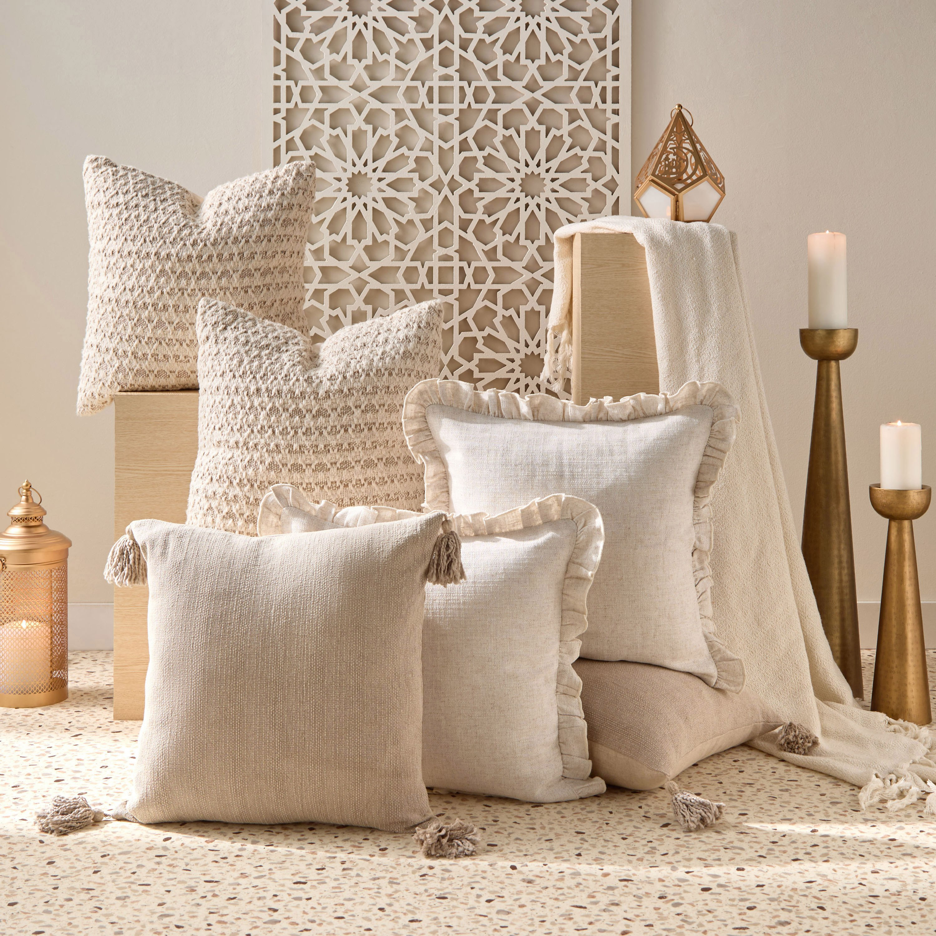 طقم وسائد محشوة قطعتين من كوزي سكالوب - 50x50 سم-hbxhomeware-hbxbedroom-image-4