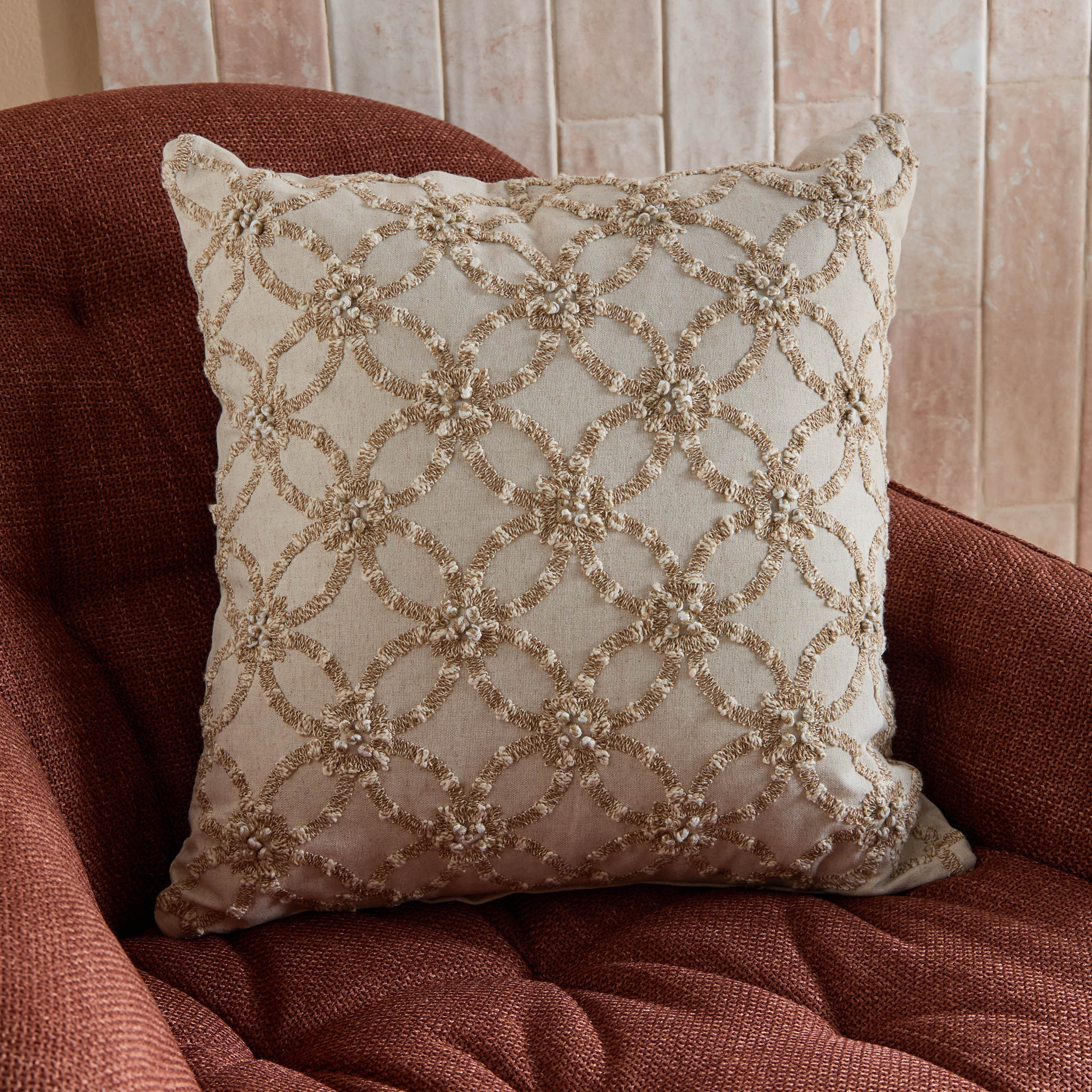 وسادة محشوة مطرزة ستونش من تيست أوف جريس - 45x45 سم-hbxhomeware-hbxbedroom-image-1