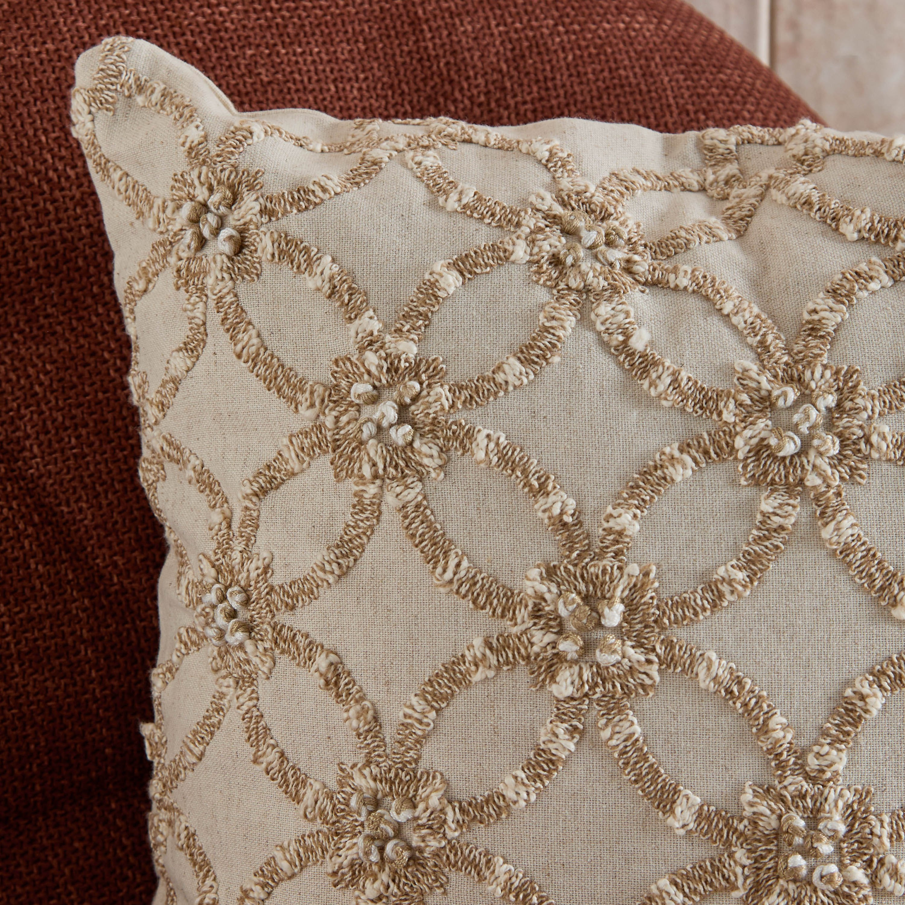 وسادة محشوة مطرزة ستونش من تيست أوف جريس - 45x45 سم-hbxhomeware-hbxbedroom-image-2