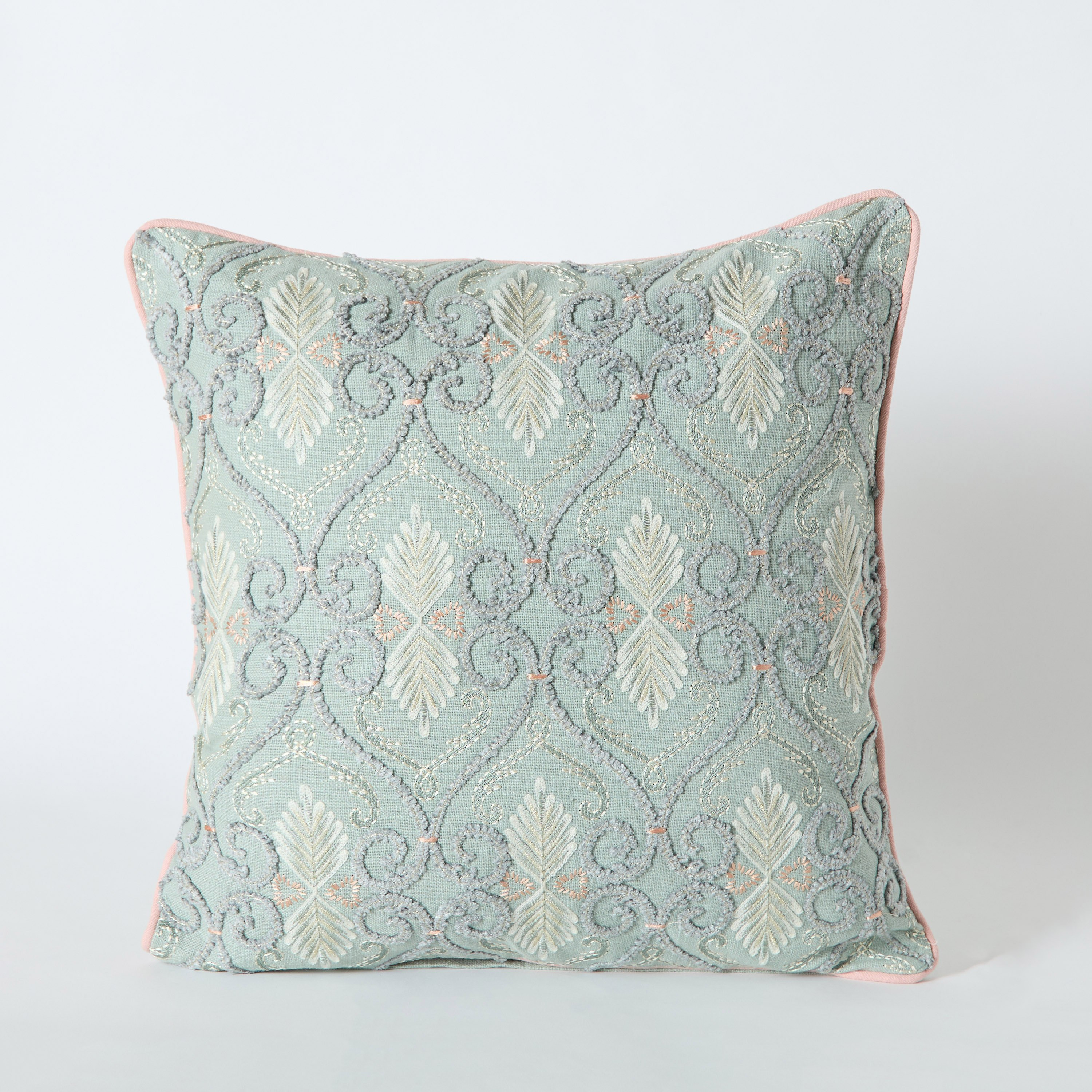 وسادة محشوة مطرزة أوجي من ترادو - 50×50 سم-hbxhomeware-hbxbedroom-image-5