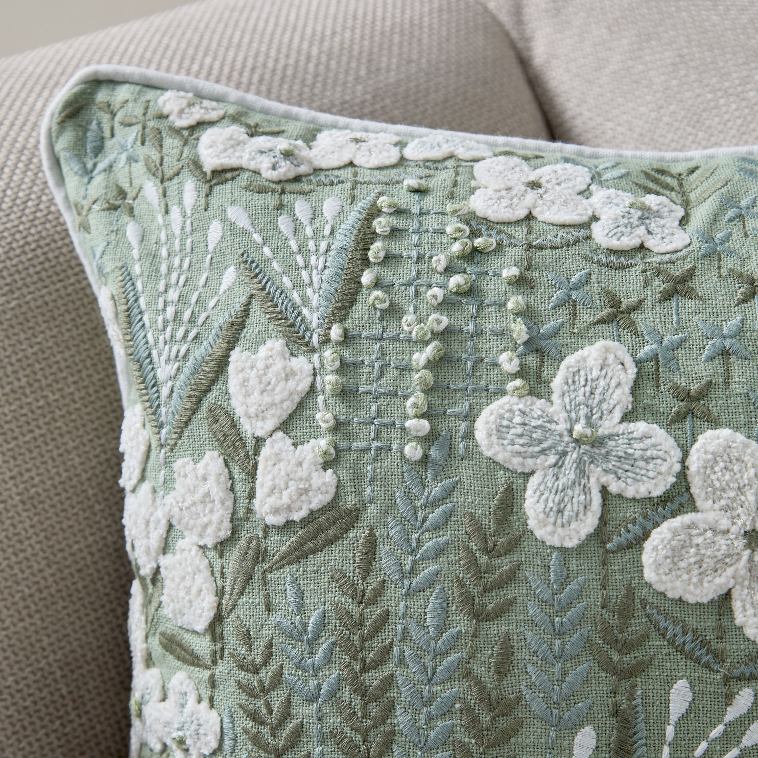 Green Artist Gardenia Floral Filled Cushion - 45x45 cm-hbxhomeware-hbxbedroom-image-2