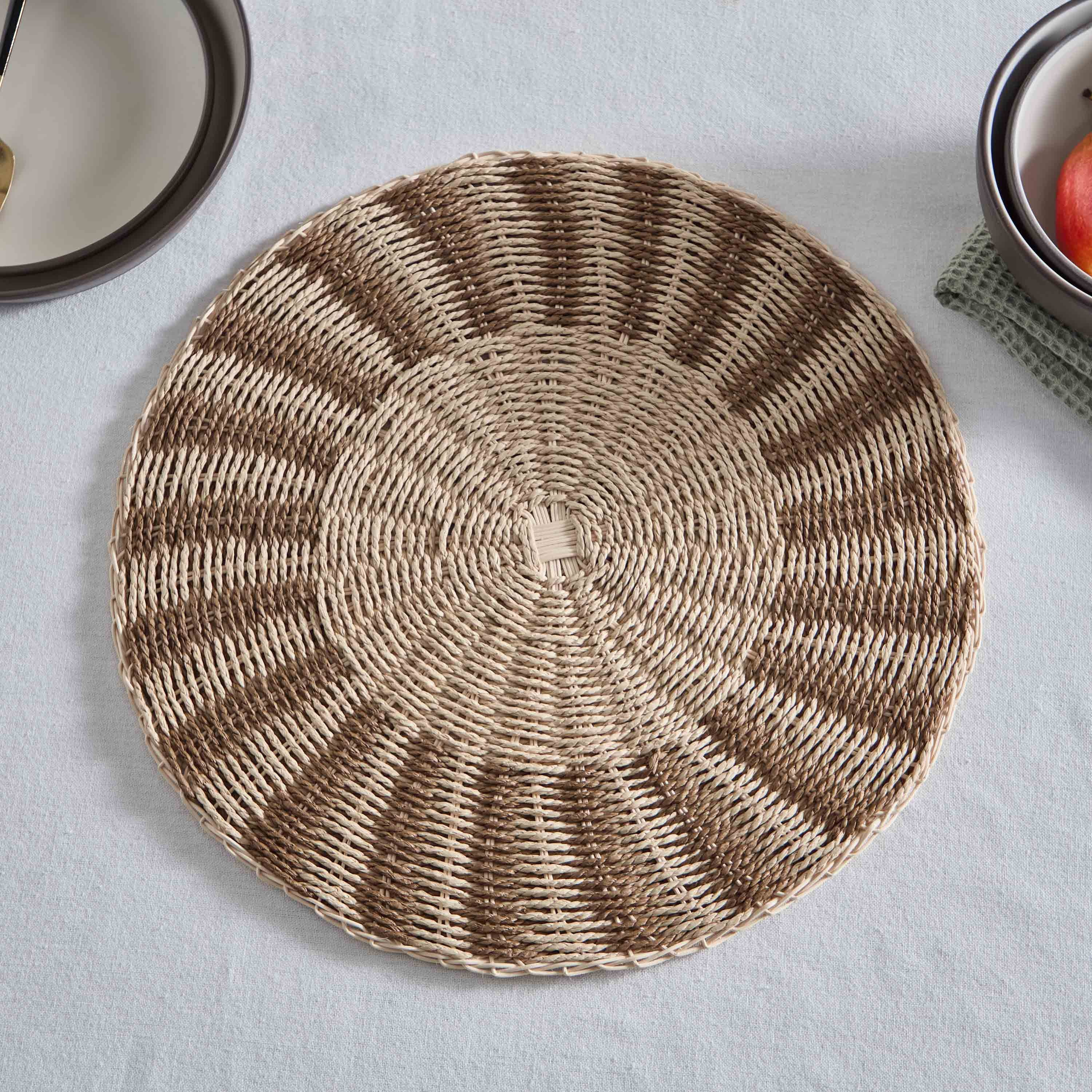 لبادة صحون مستديرة من بلاك - 38 سم-hbxdecorandfurnishings-homefurnishings-tablelinens-image-1