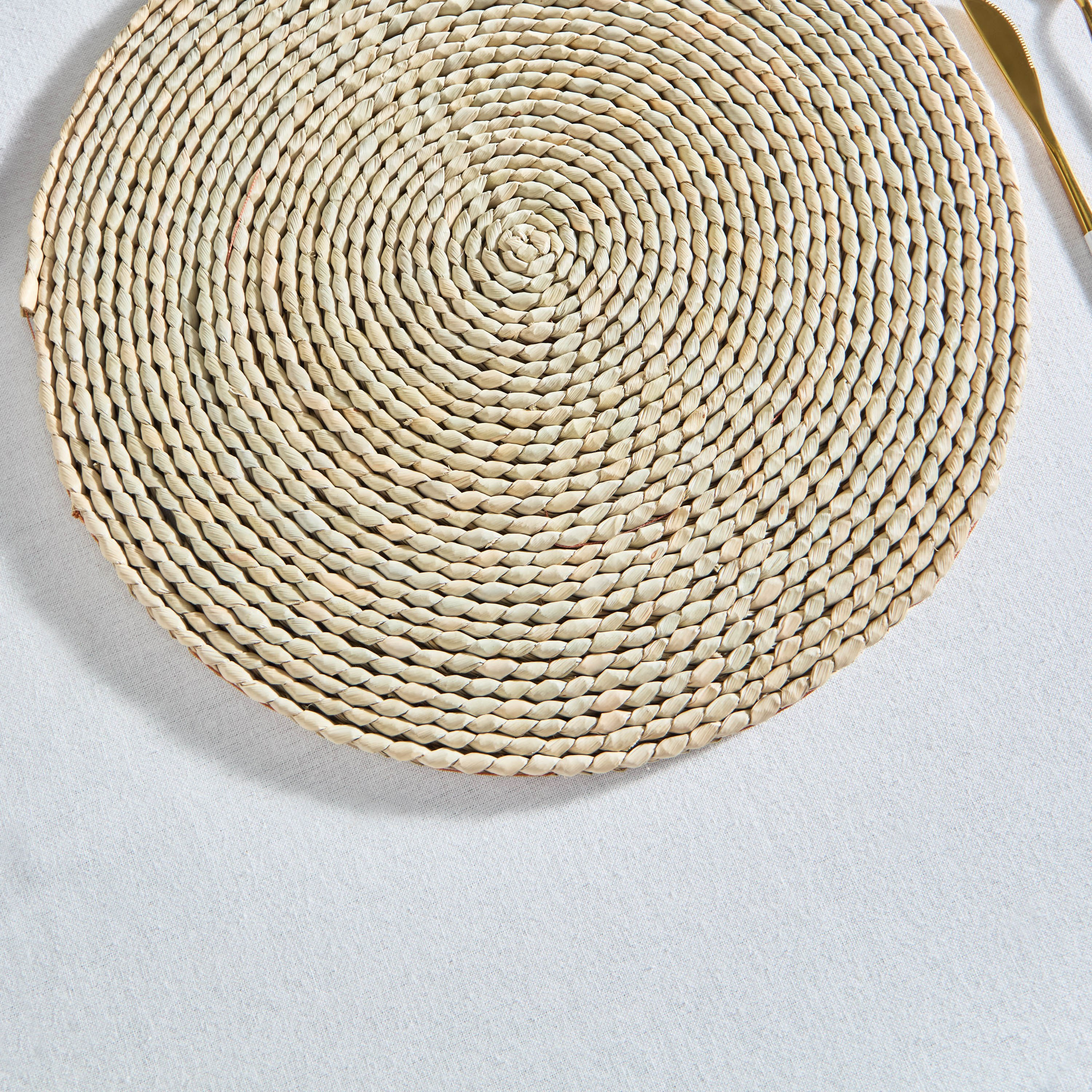 لبادة صحون مستديرة من الأعشاب البحرية من كورال- 38 سم-hbxdecorandfurnishings-homefurnishings-tablelinens-image-2