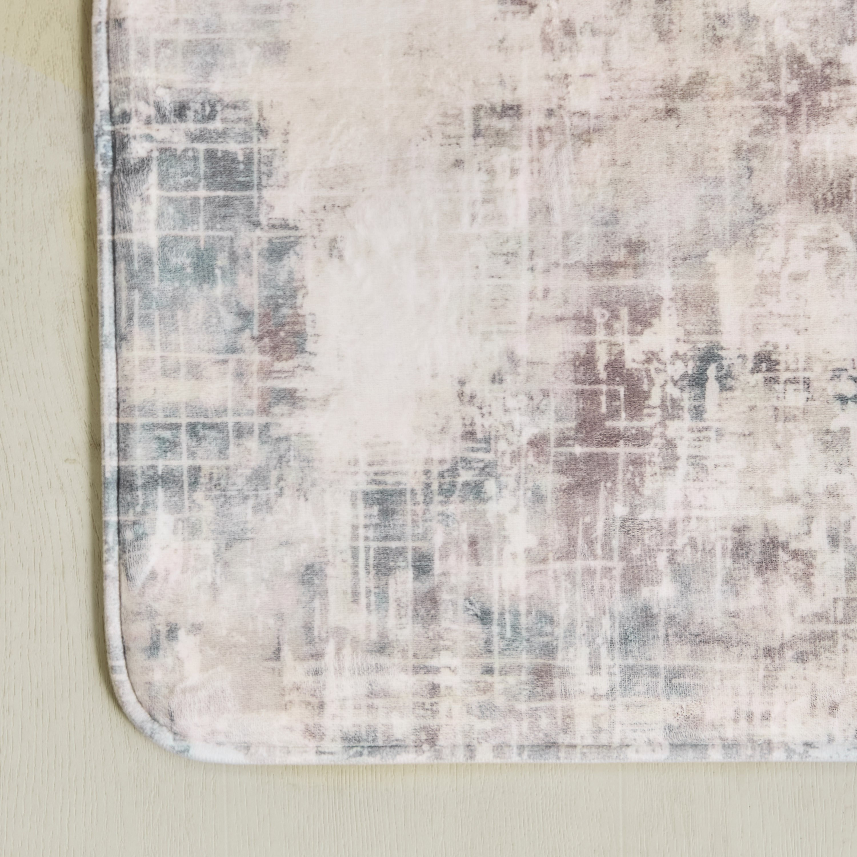 سجادة حمّام ميموري فوم بطبعات ليت من أموري - 45x70 سم-hbxbedroom-floorcoverings-bathmats-image-2