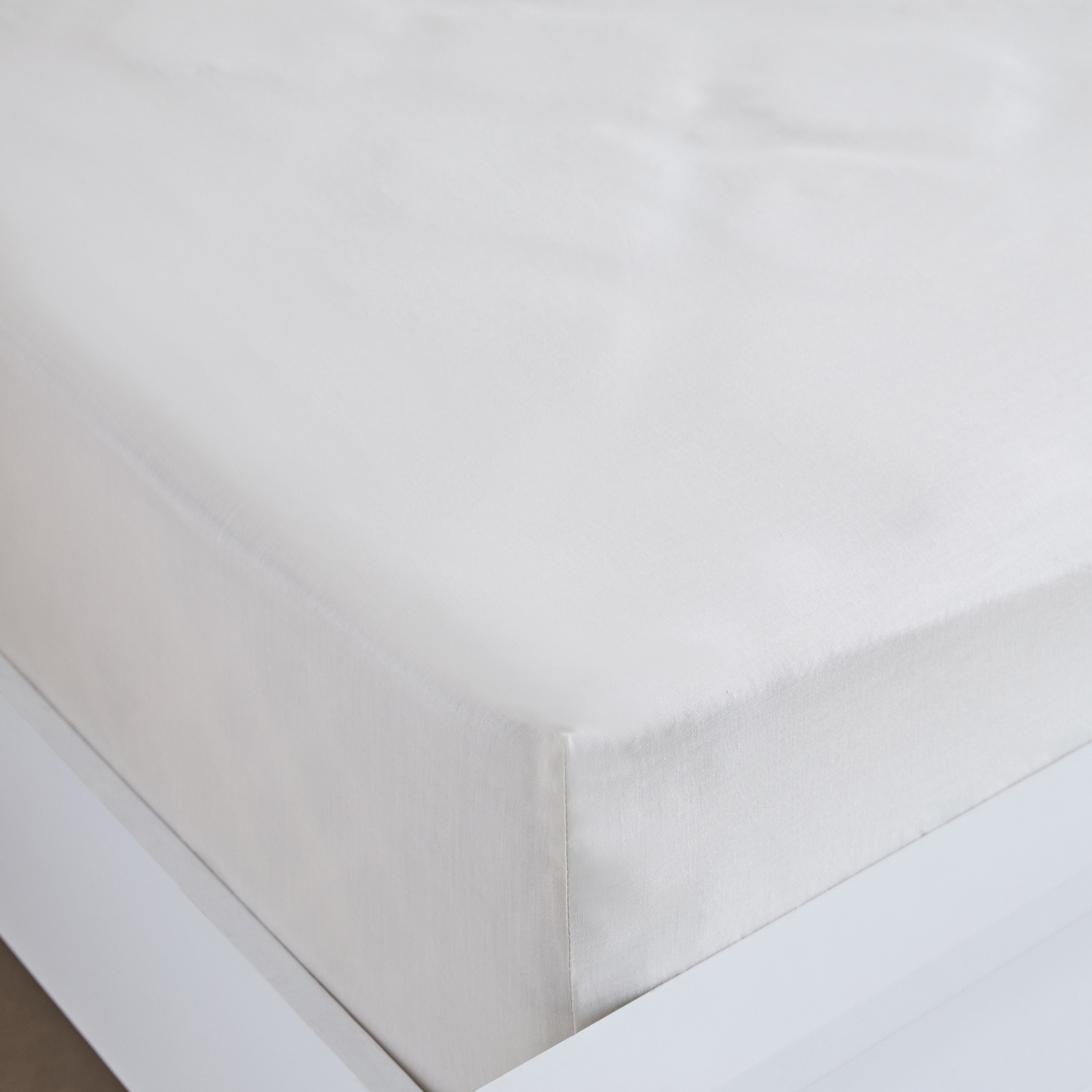 شرشف مطاطي كينج بولي قطن من بريستول - 180x200+25 سم-hbxhomeware-hbxbedroom-image-6