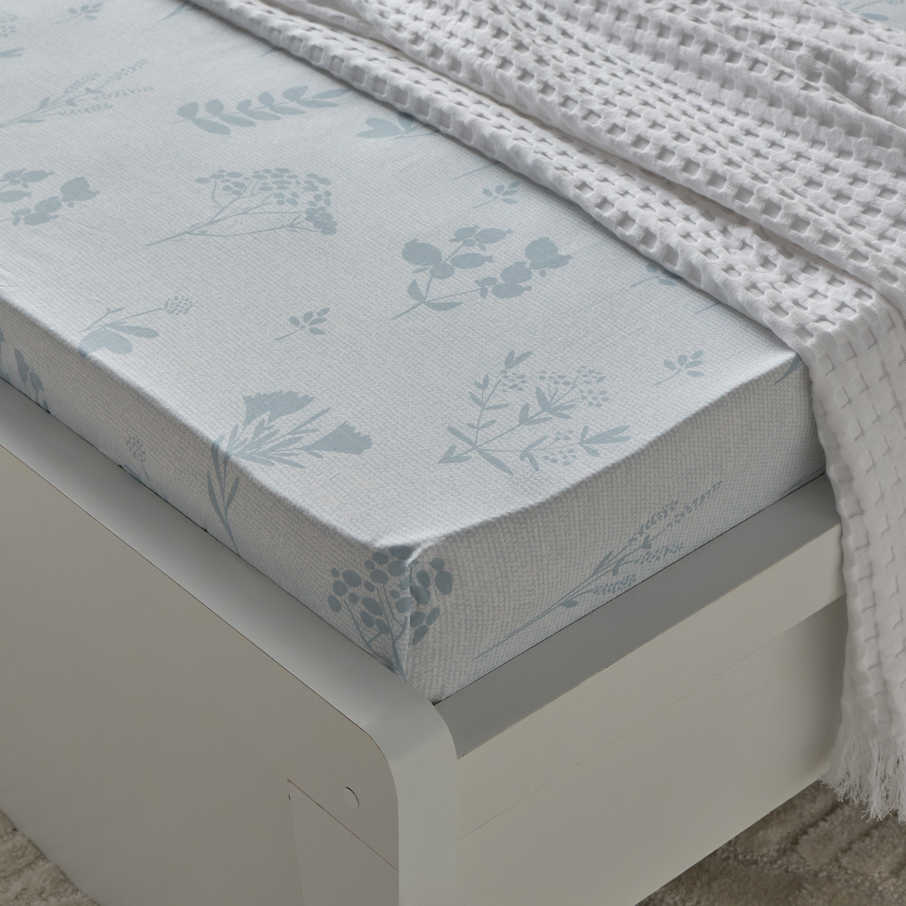 شرشف مطاطي فردي بولي قطن جيمو من ألبانيا - 90x200+25 سم-hbxhomeware-hbxbedroom-image-1