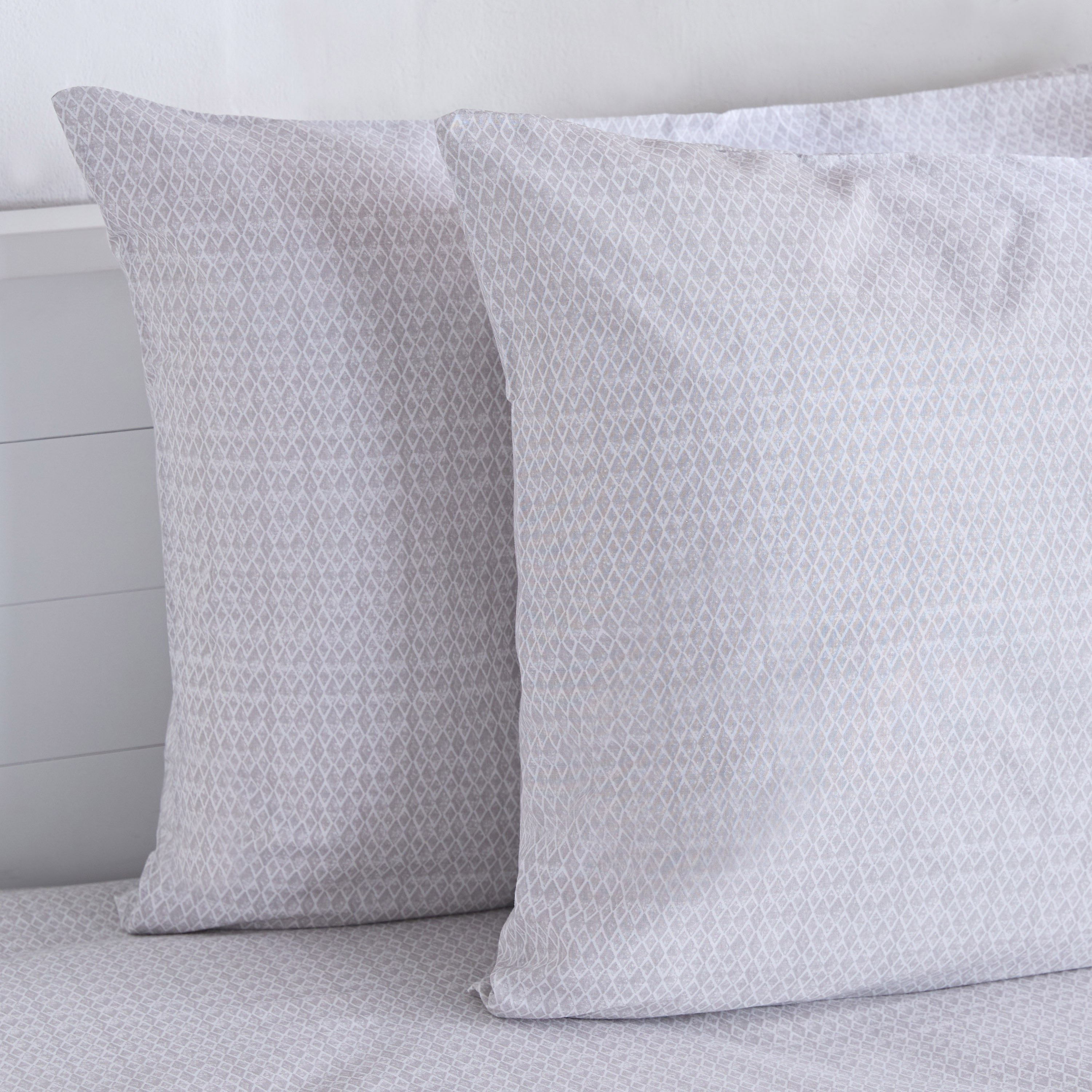 طقم أغطية وسائد من البولي قطن من قطعتين أوران من ألبانيا - 50×75 سم-hbxhomeware-hbxbedroom-image-3