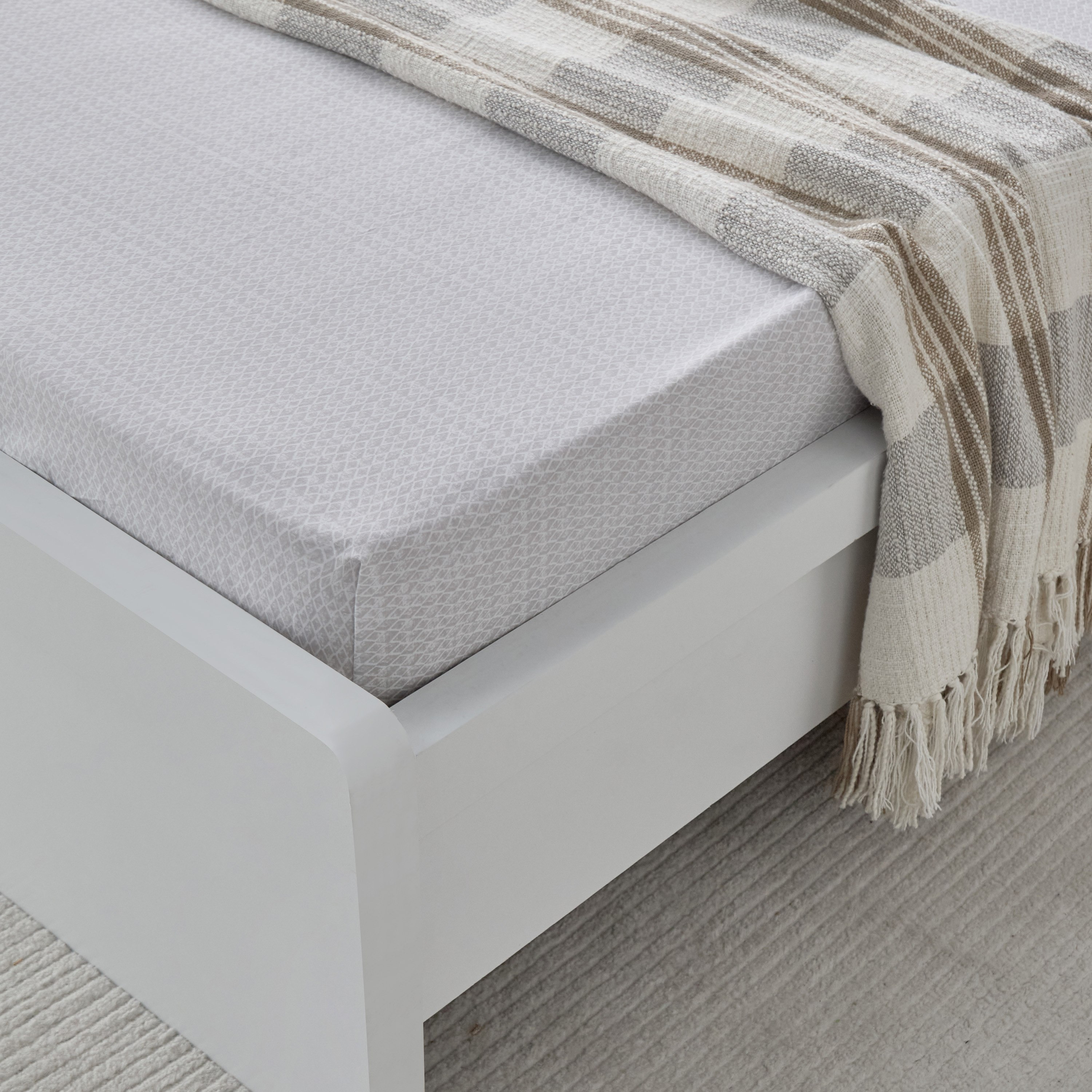 شرشف مطاطي فردي بولي قطن أوران من ألبانيا - 90x200+25 سم-hbxhomeware-hbxbedroom-image-1