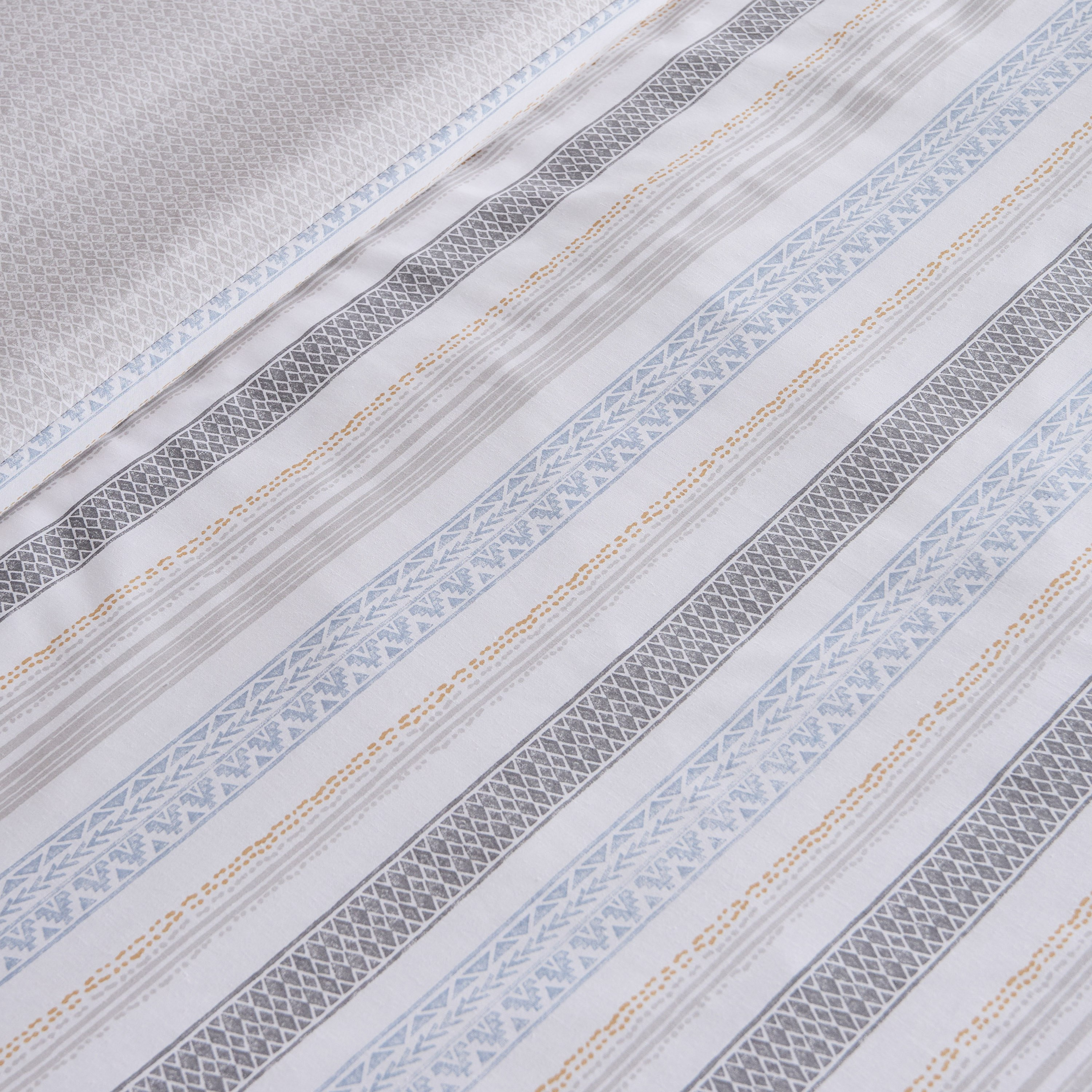 Albania Oran 3-Piece Polycotton Printed Queen Duvet Cover Set - 220x220 cm-hbxhomeware-hbxbedroom-image-6