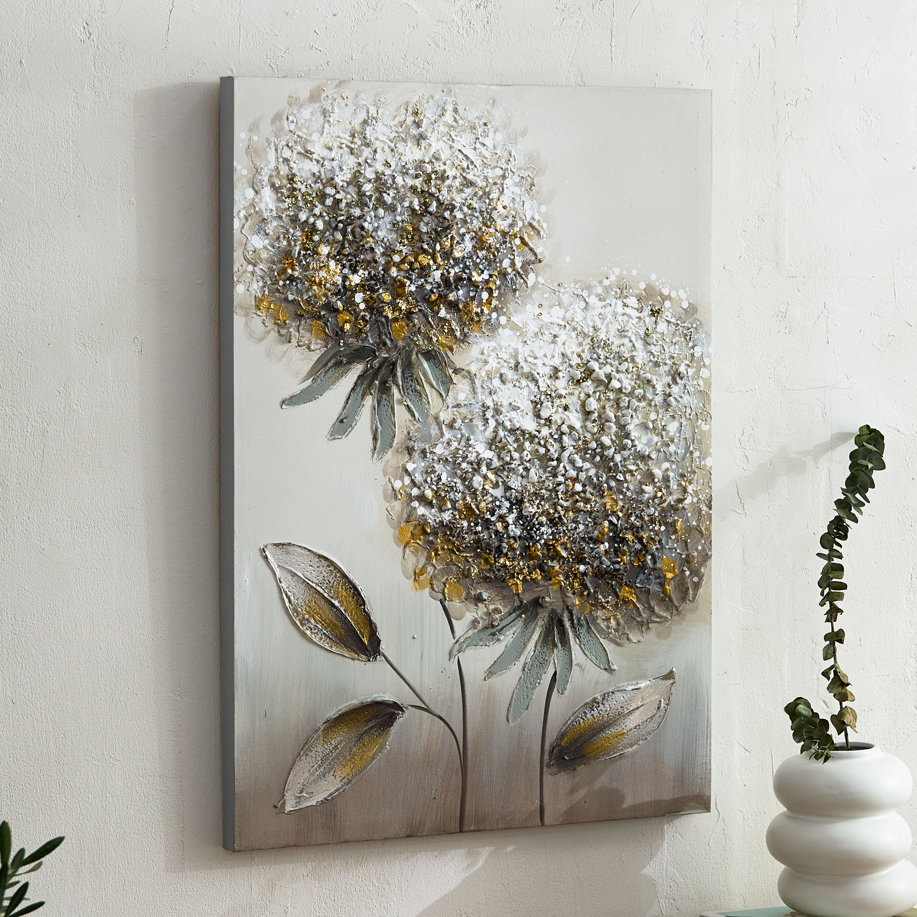 زينة حائط مرسومة يدويًا أكريليك بتصميم زهور من نيروبي - 50x3x70 سم-hbxhomeware-hbxdecorandfurnishings-image-1