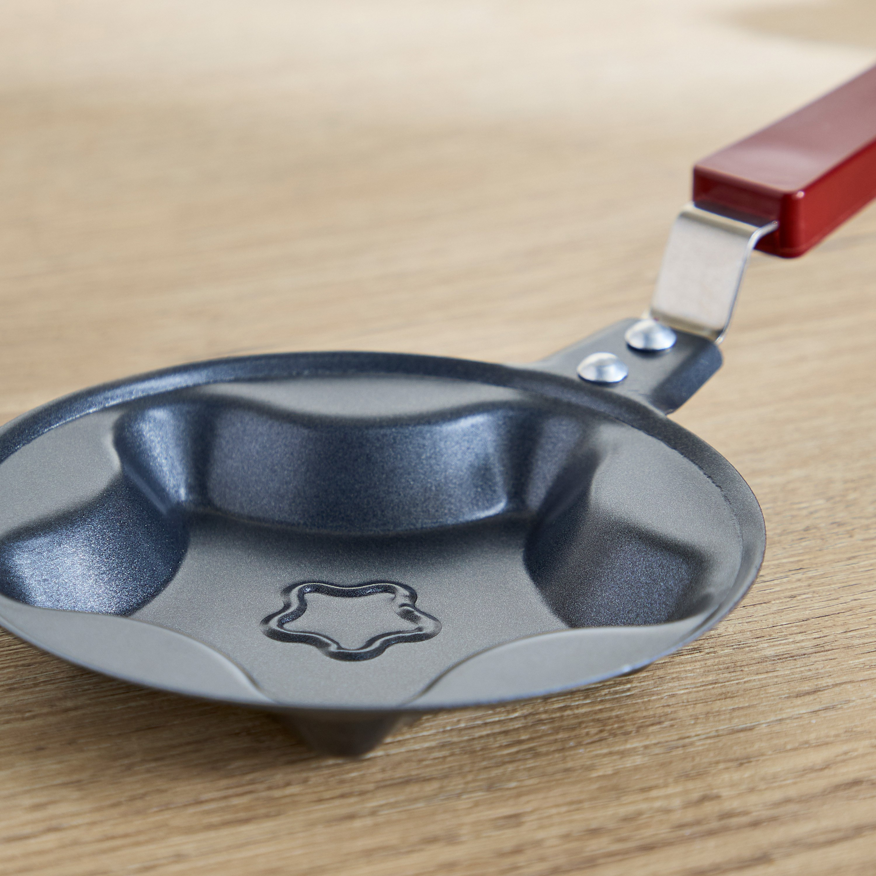 Black Series Star Shape Mini Pan - 12 cm-hbxkitchen-kitchenware-foodpreparation-image-3