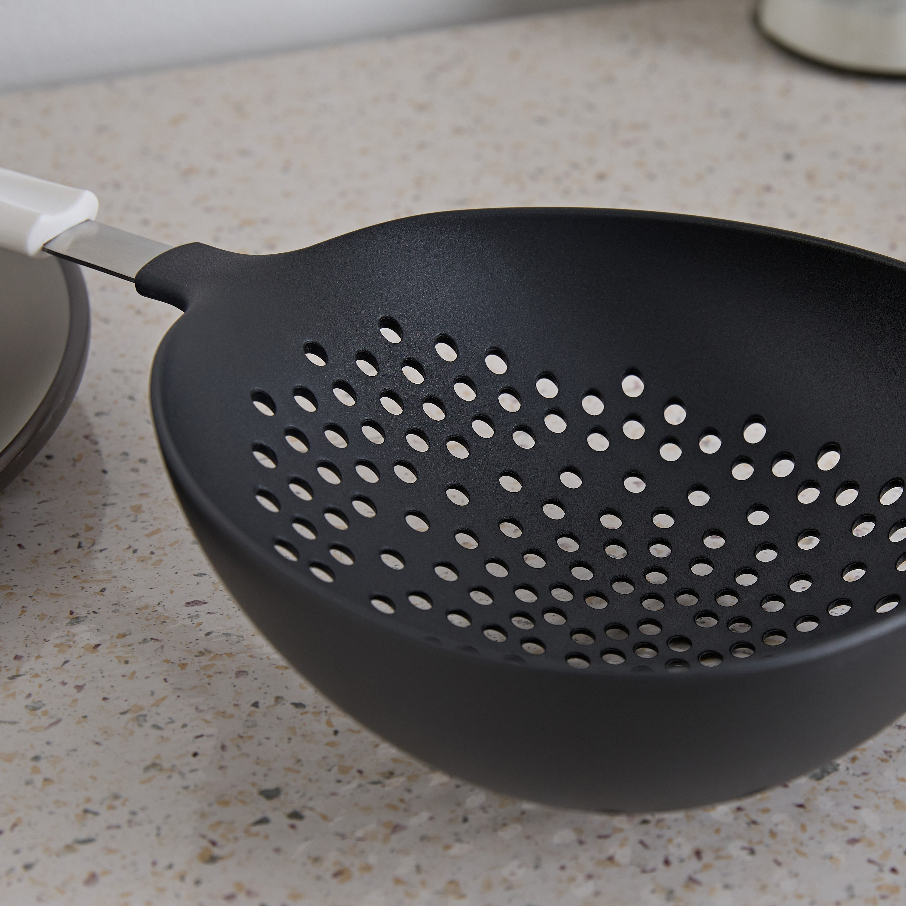 Fackelmann Arcad Jumbo Strainer-hbxkitchen-kitchenware-kitchenaccessories-image-2
