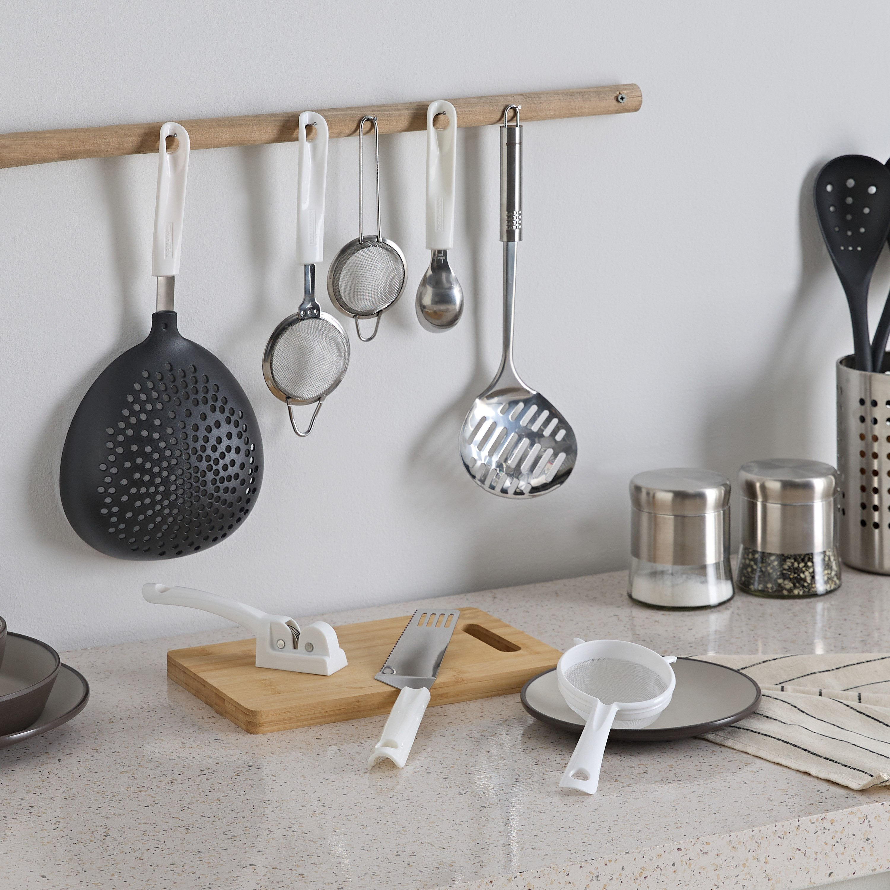 Fackelmann Arcad Jumbo Strainer-hbxkitchen-kitchenware-kitchenaccessories-image-3