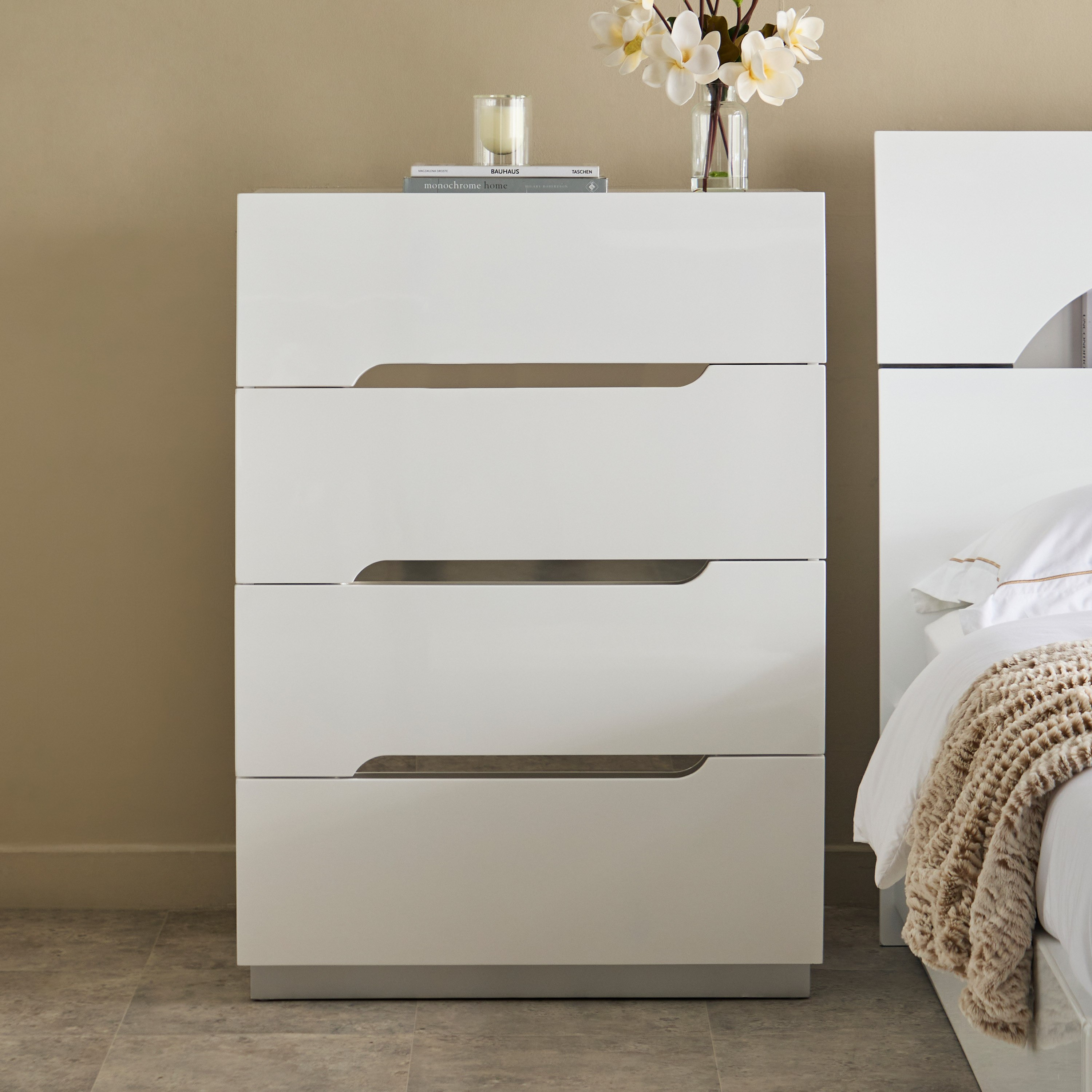 Dixon High Gloss Chest of 4-Drawers-hbxfurniture-dressersandchests-chestofdrawers-image-2
