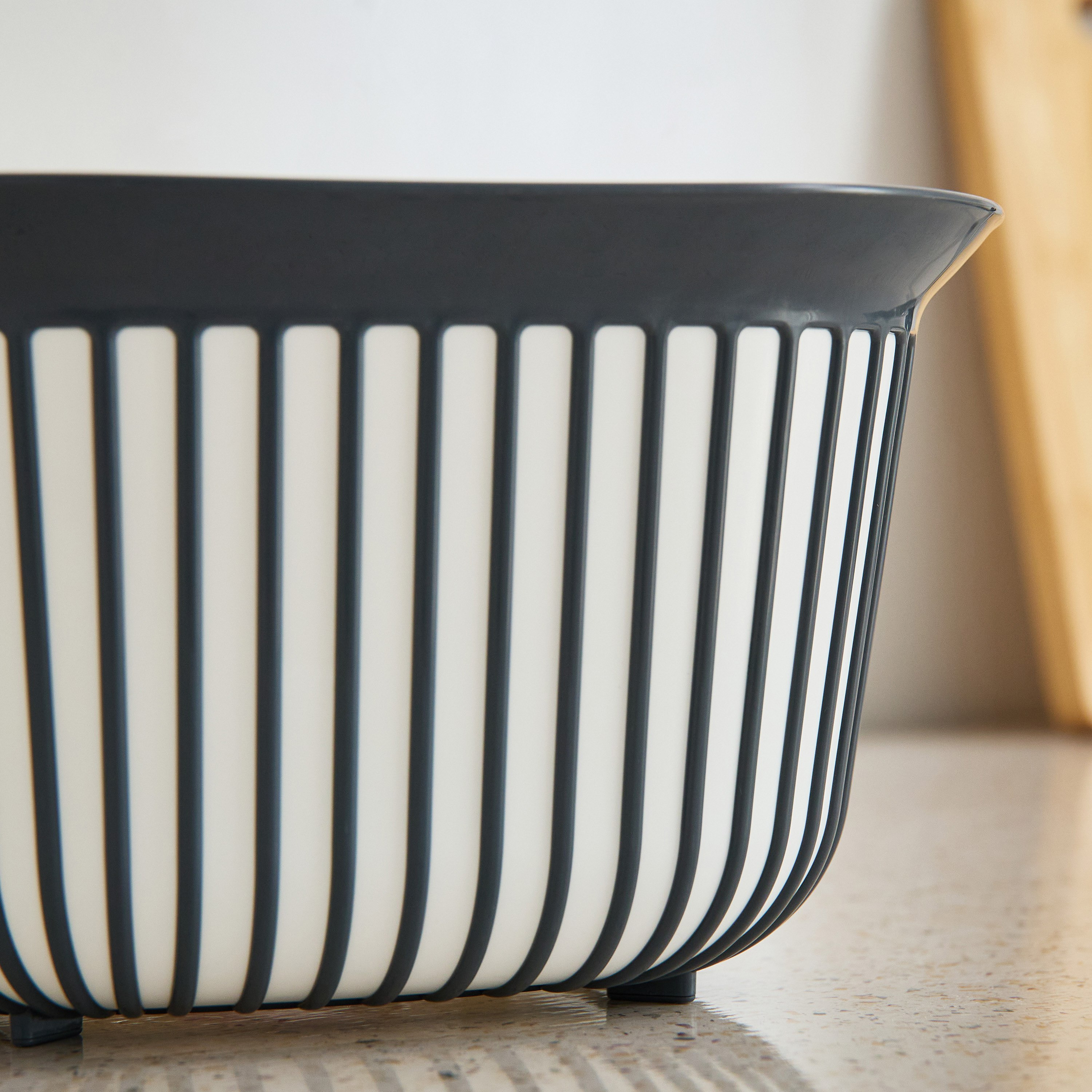 Foly Life Linea Square Basket Bowl - 4 L-hbxdecorandfurnishings-tabletop-crockery-image-2