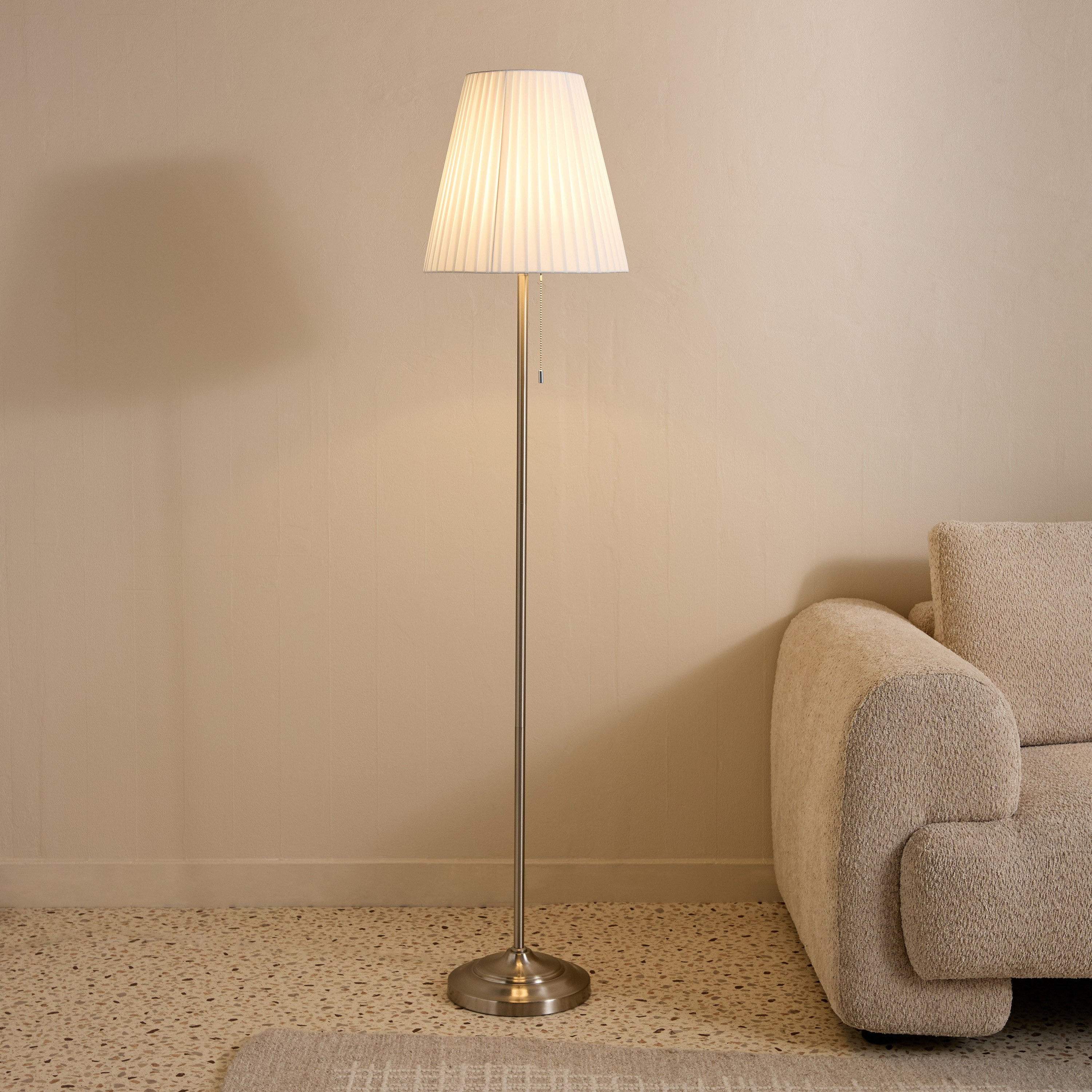 Haskett Lynee Metal Floor Lamp with Pleated Shade and Pull Chain Dimmer Switch - 155 cm-hbxhomeware-hbxdecorandfurnishings-image-2