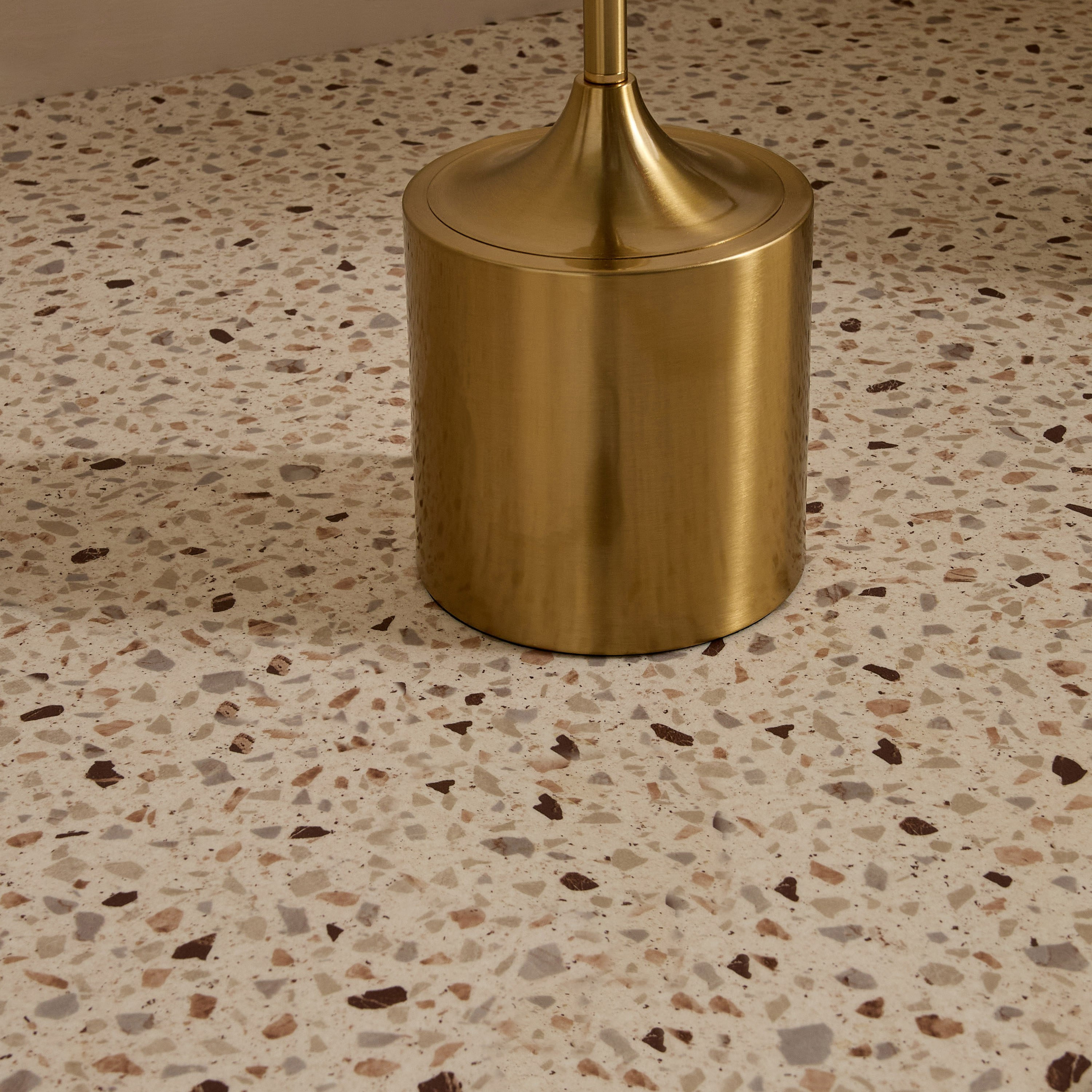 Haskett Otto Metal Floor Lamp with Linen Shade - 35x155 cm-hbxhomeware-hbxdecorandfurnishings-image-4