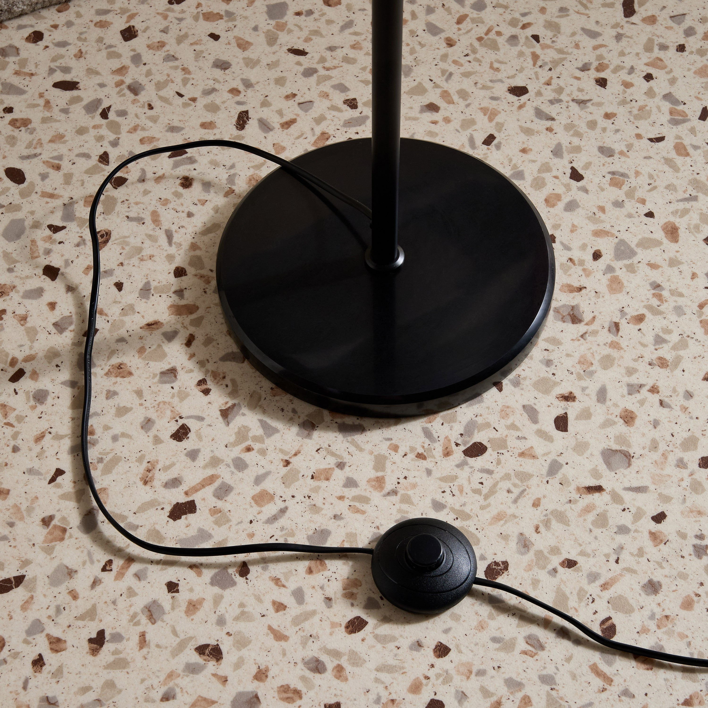 Haskett Gleam Metal Floor Lamp with 3-Glass Shade -165 cm-PROMO_HB_AE_B1G1_250925-image-4