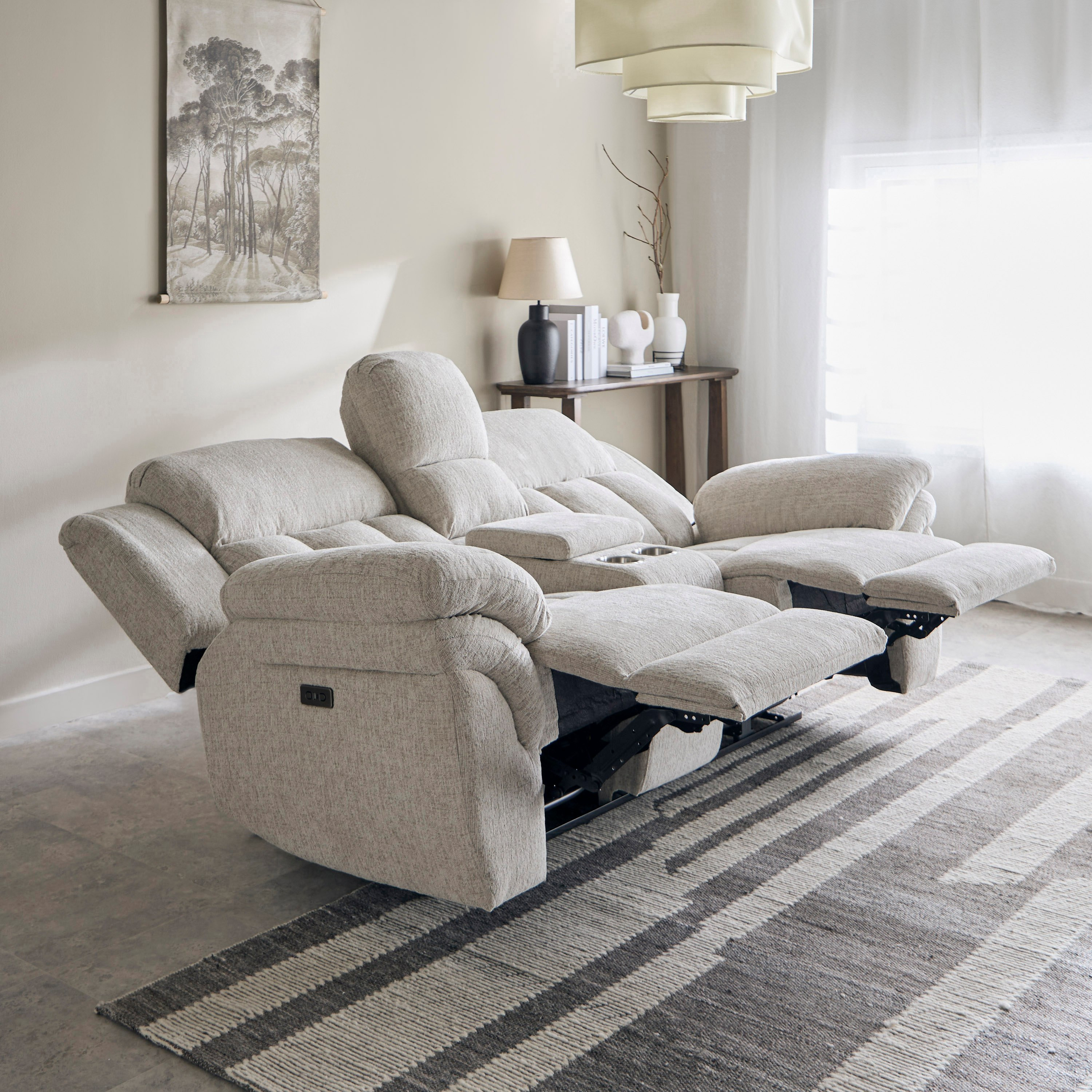 كنبة استرخاء قماش مقعدين تعمل بالطاقة الكهربائية بكونسول و2 حامل أكواب من ستانفورد-hbxfurniture-sofasandarmchairs-reclinersofas-image-3