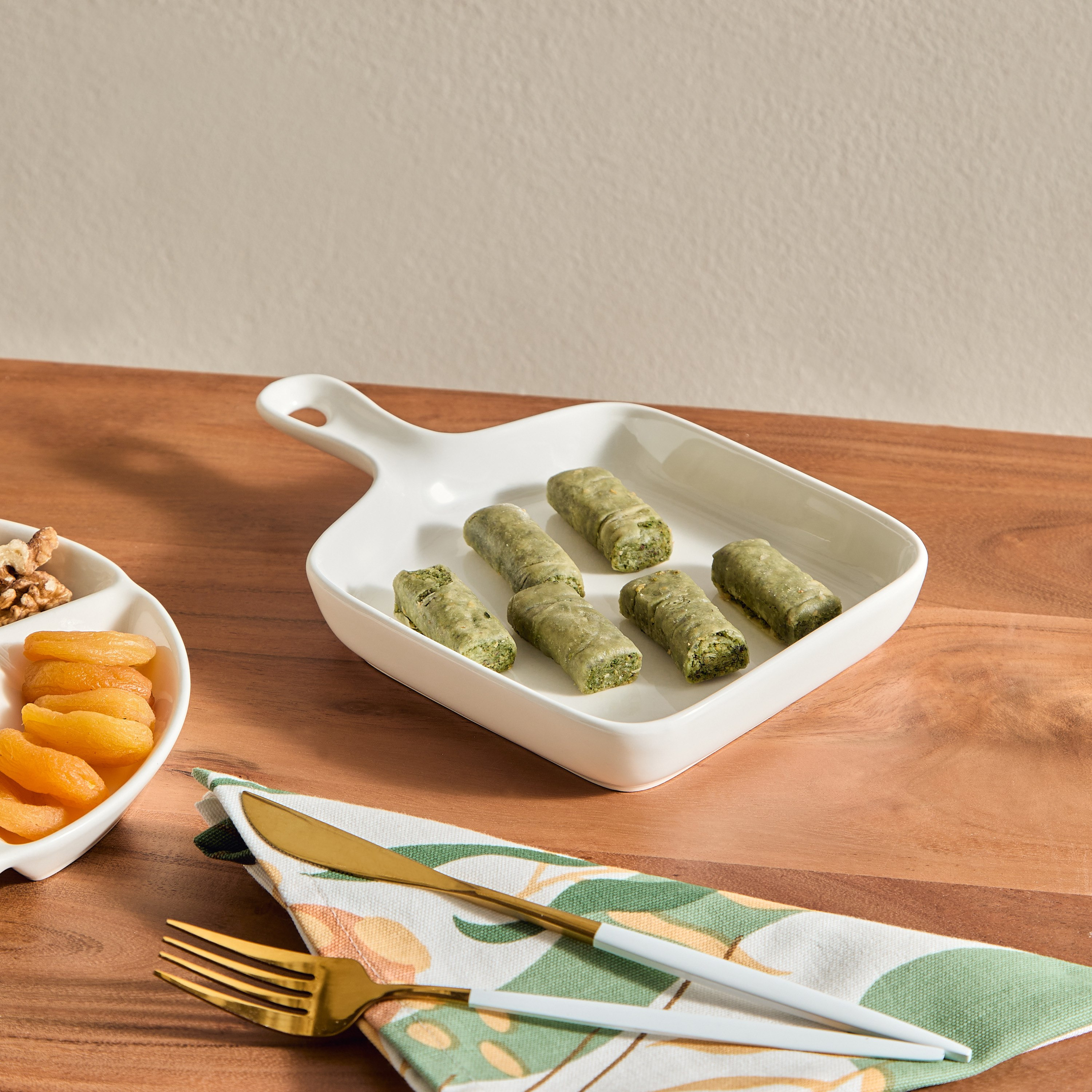 صحن بمقبض من أليس - 22 سم-hbxdecorandfurnishings-tabletop-serveware-image-4