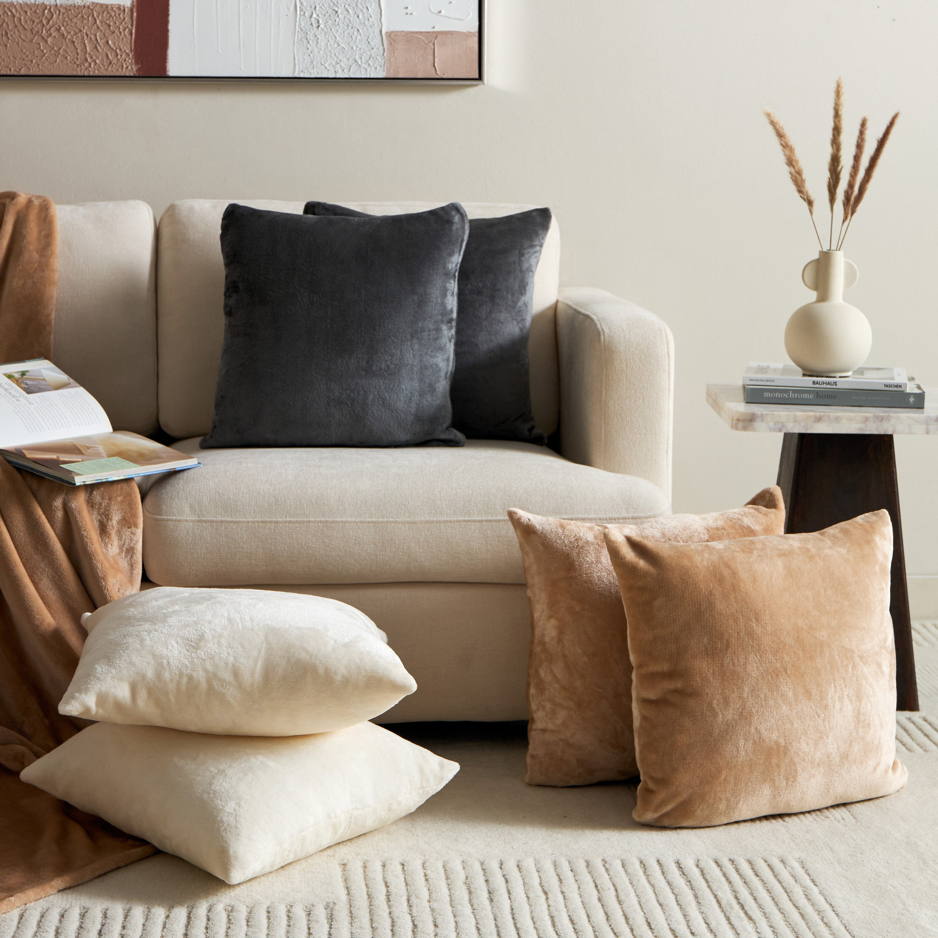طقم وسائد محشوة فلانيل من قطعتين من لوكسلوفت - 45x45 سم-hbxlivingroom-furnishings-cushionsandcovers-filledcushions-image-5