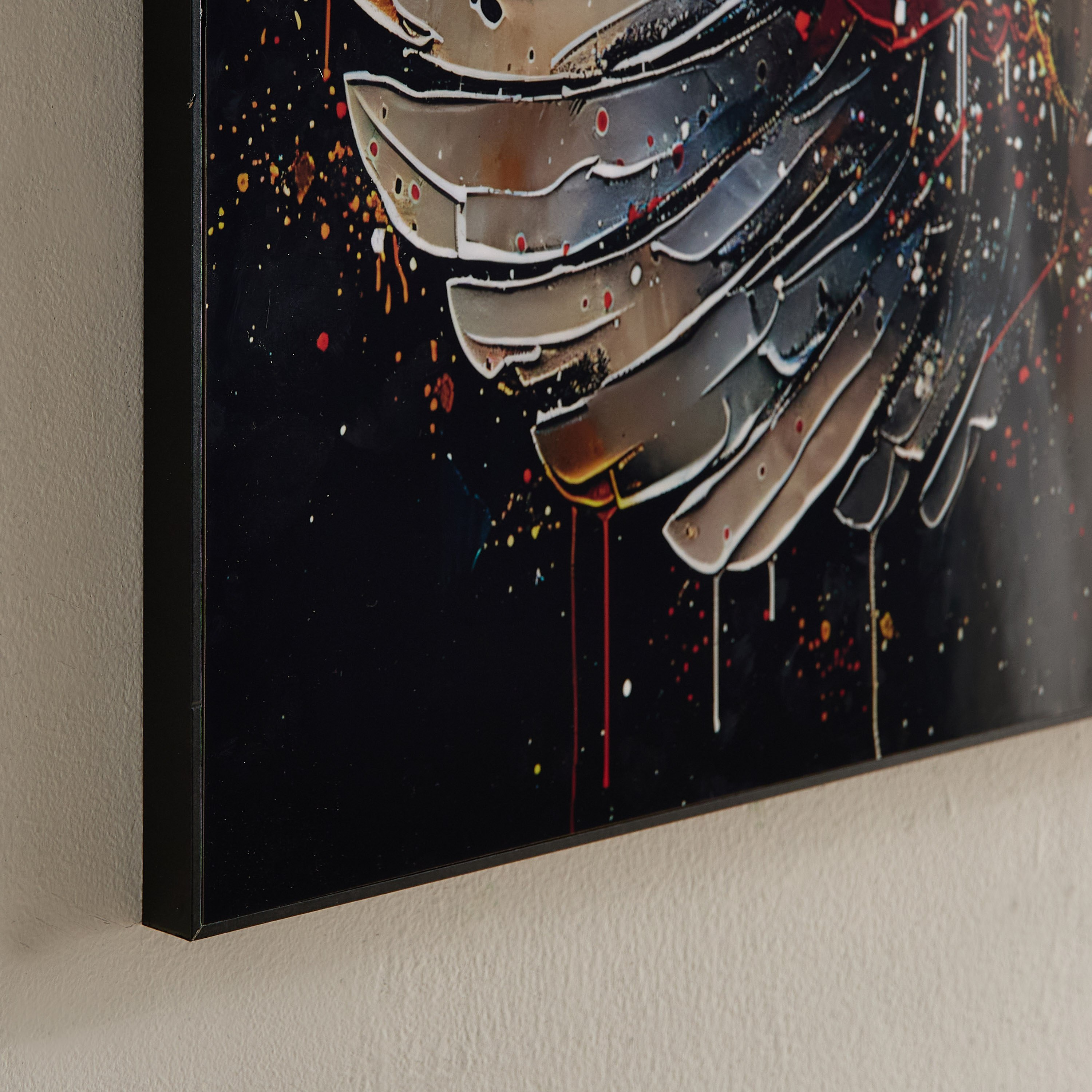 زينة حائط مؤطرة ريش بسطح إيه بي إس عالي اللمعان من فوسيل - 60x90x2.5 سم-hbxhomeware-hbxdecorandfurnishings-image-4