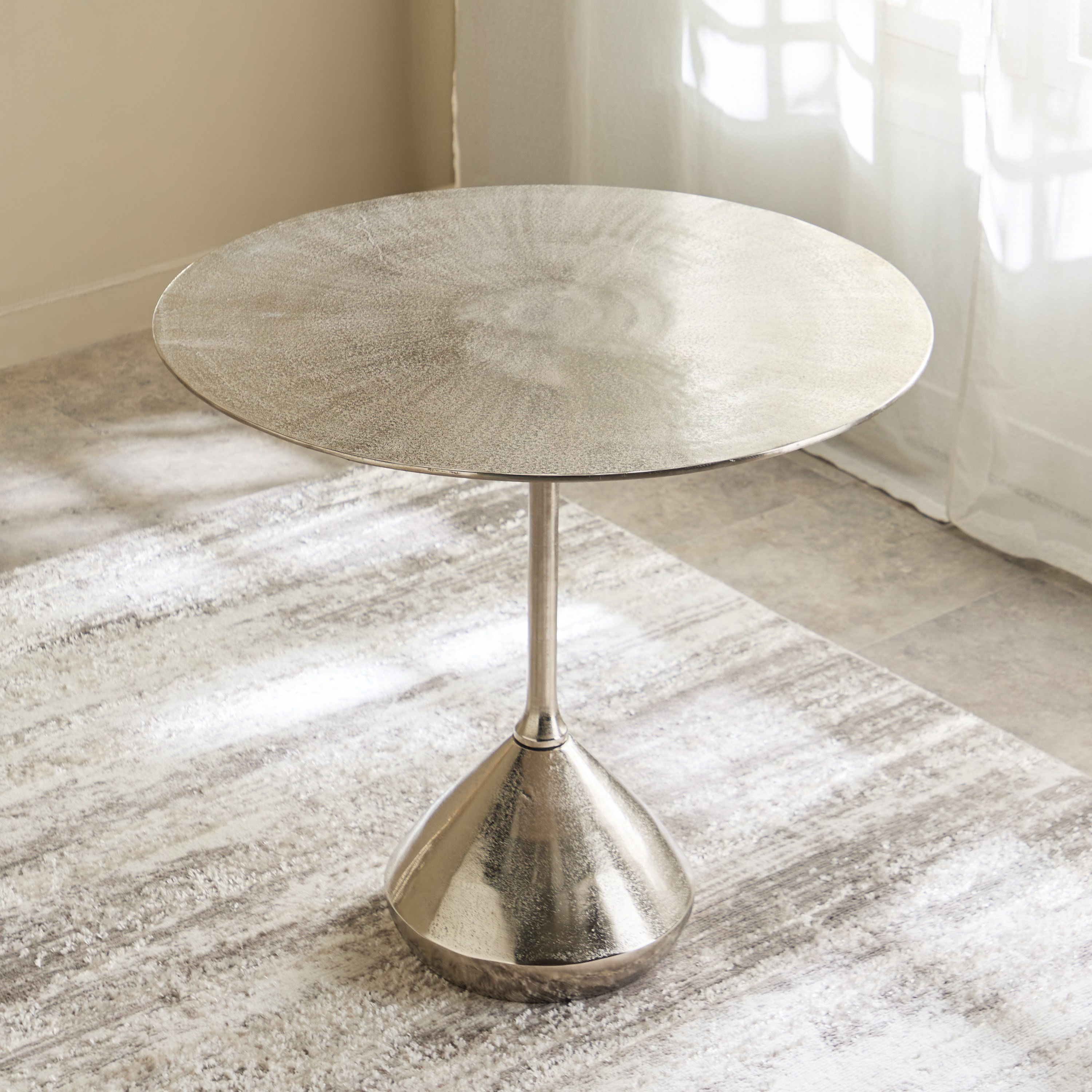 طاولة سفرة لـ4 مقاعد من الألومنيوم المصبوب - إيديث من كافون-hbxfurniture-diningtablesandsets-diningtables-fourseater-image-2