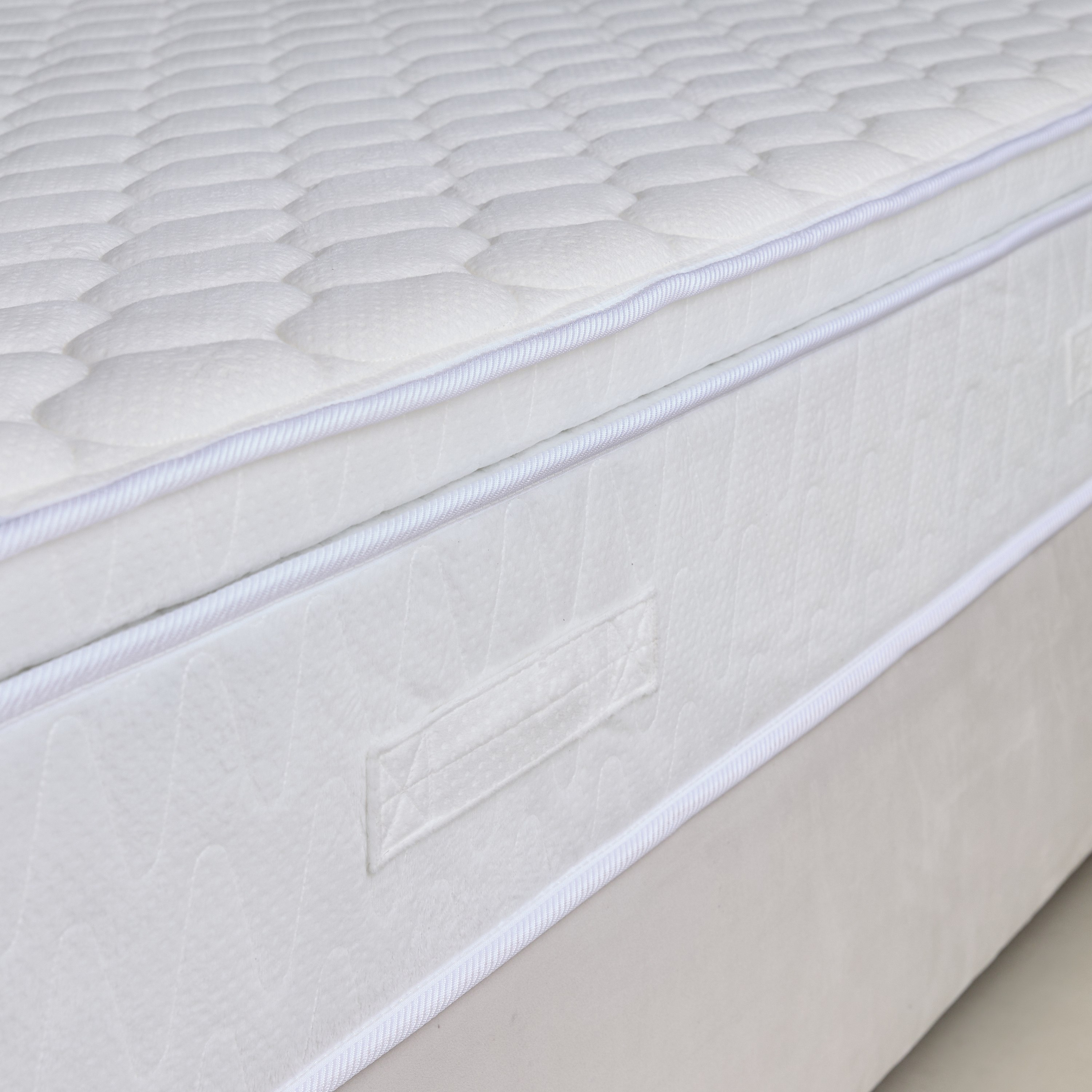 SleepNest iGrandeur Rest Medium Soft Pillow Top Bonnell Spring Queen Mattress - 140x200x30 cm-hbxbedroom-mattresses-queen-image-8