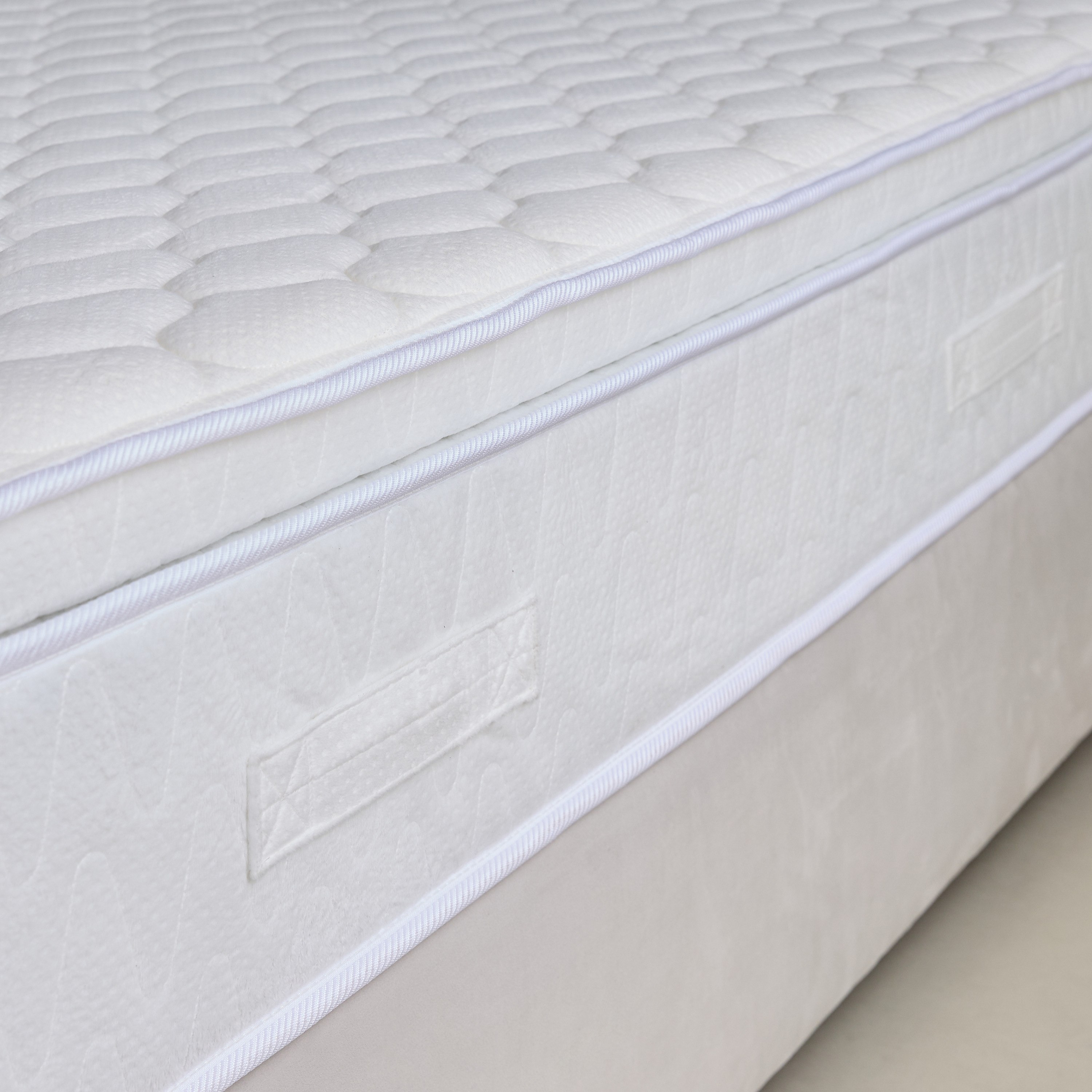 SleepNest iGrandeur Rest Medium Soft Pillow Top Bonnell Spring Mattress - 160x200x30 cm-hbxbedroom-mattresses-queen-image-8