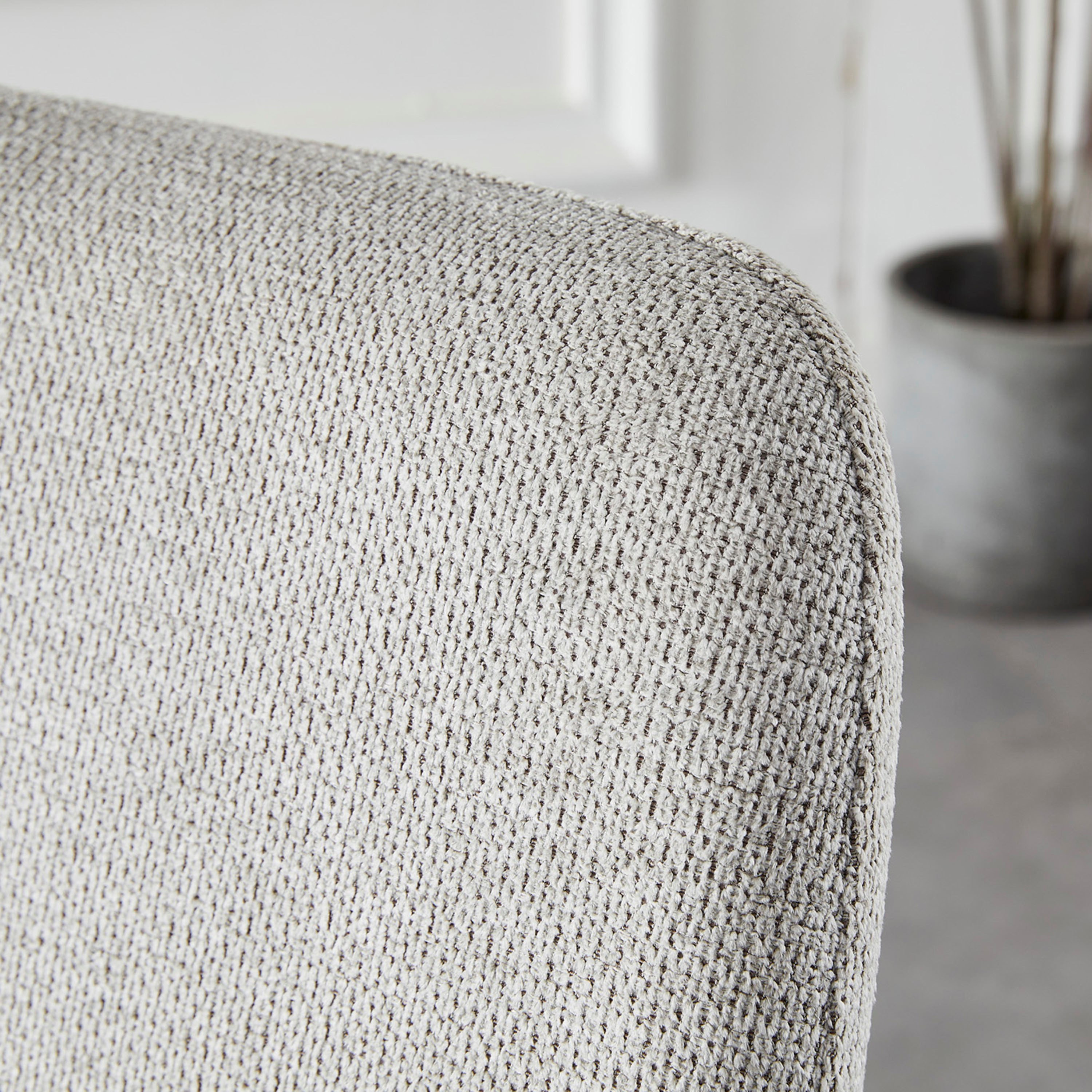 Barcelona Irina Fabric Bar Chair-PROMO_HB_SA_HBX10_TH1000_NEW_031025-image-5