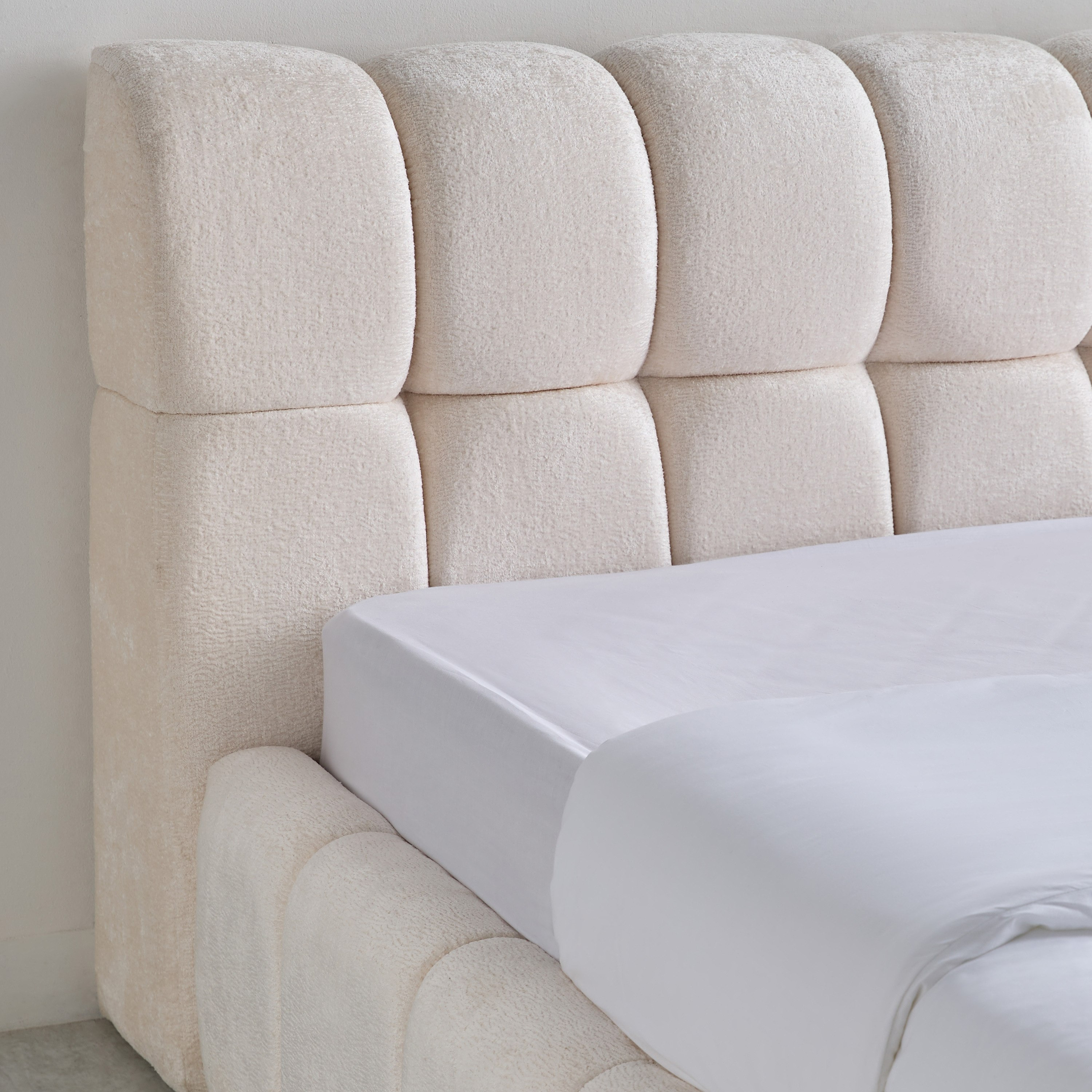 Movo Arcadia Hydraulic Storage Upholstered Super King Bed - 200x200 cm-hbxbedroom-bedsandbedsets-beds-superking-image-3