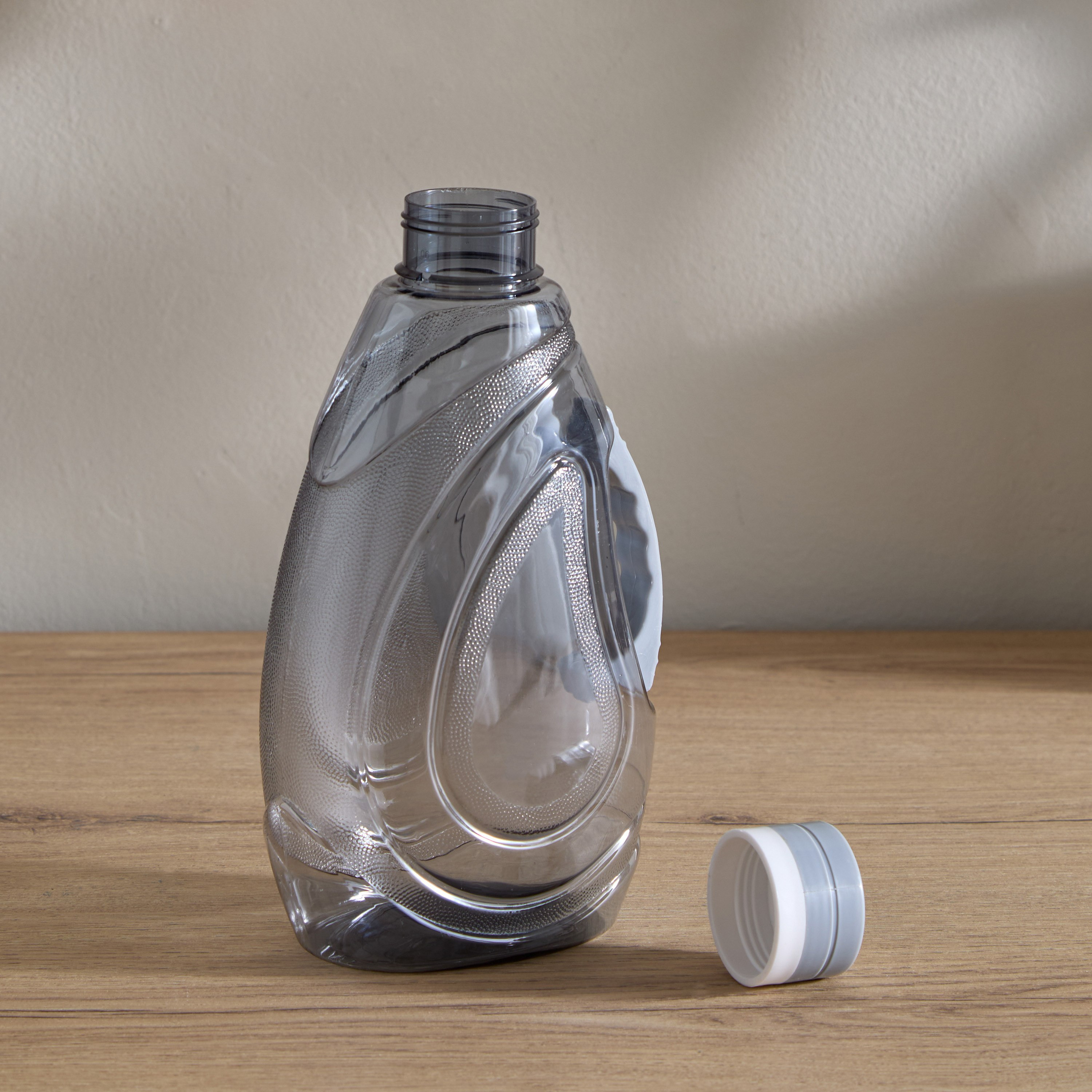 قارورة مياه من سبيكترا - 1.5 لتر-hbxhomeware-diningandtabletop-bottles-image-2