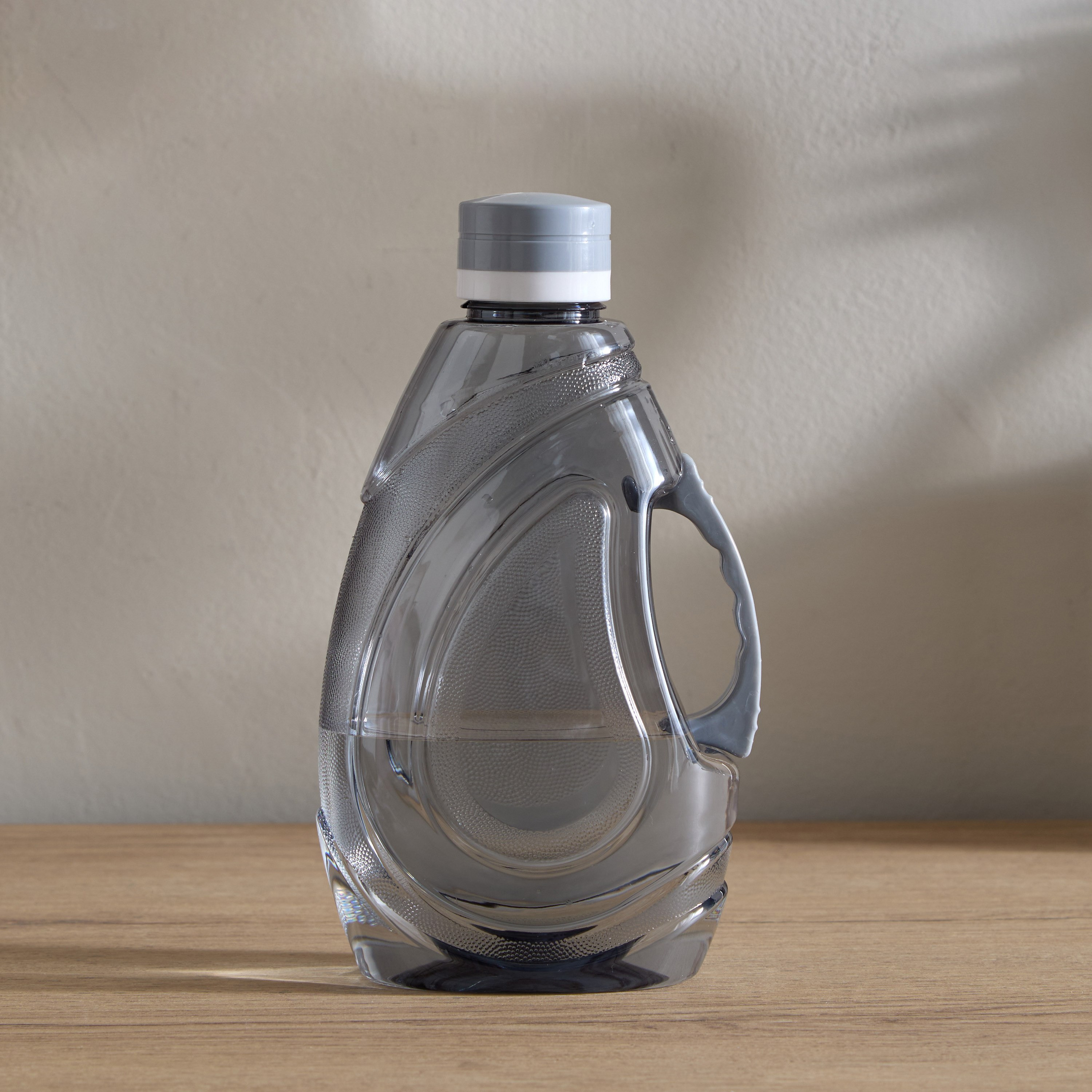 قارورة مياه من سبيكترا - 1.5 لتر-hbxhomeware-diningandtabletop-bottles-image-5