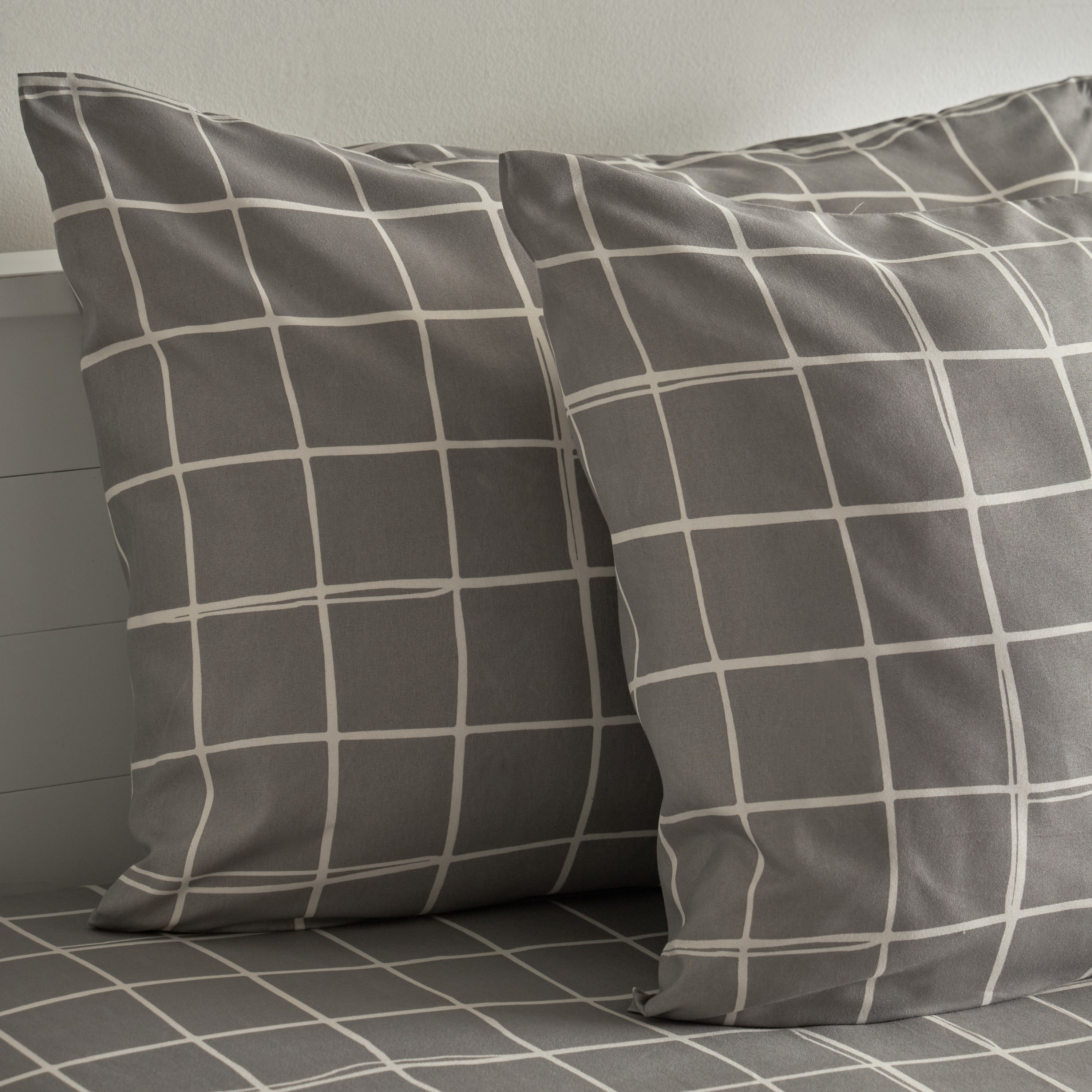 Matrix Acron 2-Piece Printed Microfiber Pillow Cover Set - 50x75 cm-hbxhomeware-hbxbedroom-image-3