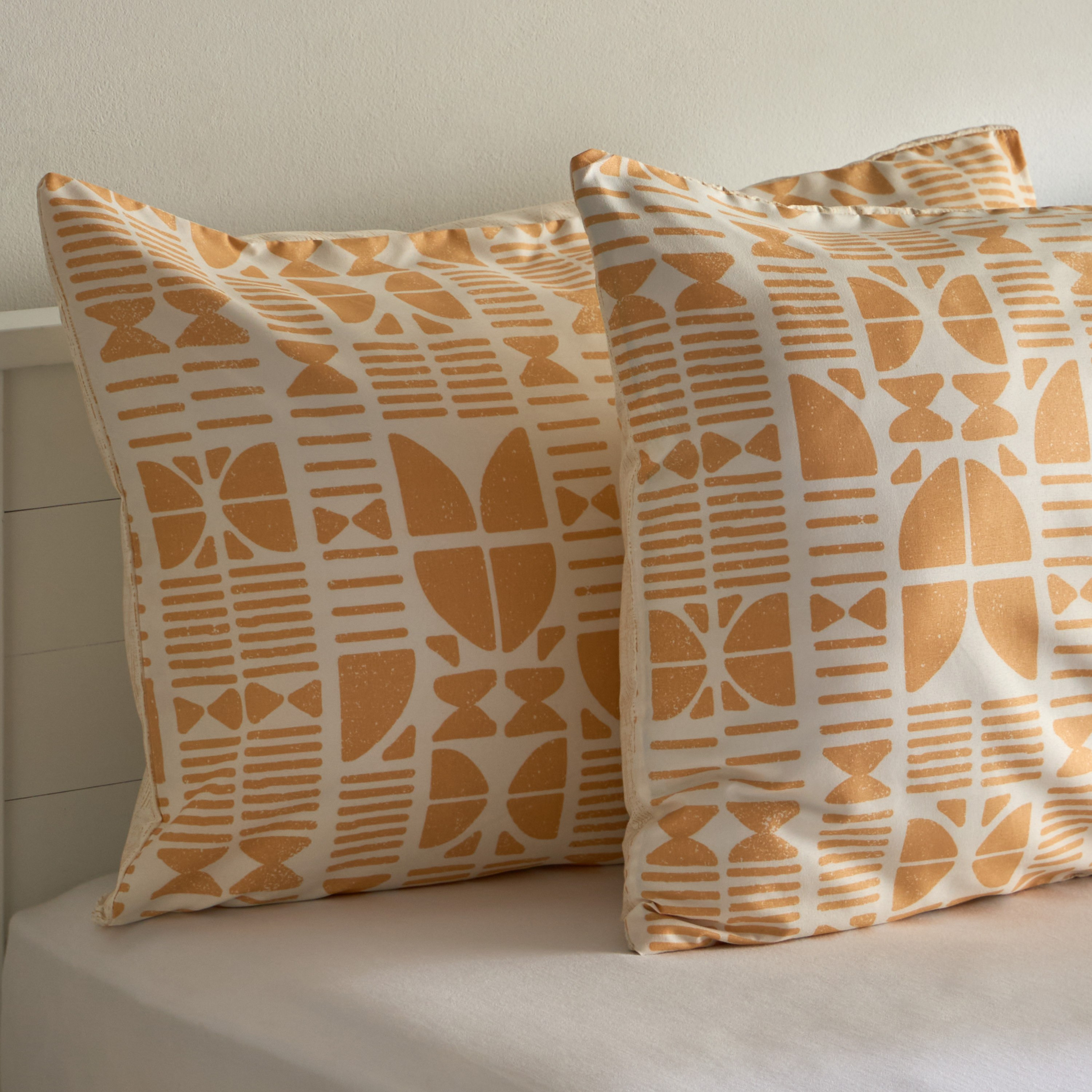 طقم أغطية وسائد بطبعات من الألياف الدقيقة قطعتين كورال من ماتريكس - 50x75 سم-hbxhomeware-hbxbedroom-image-5