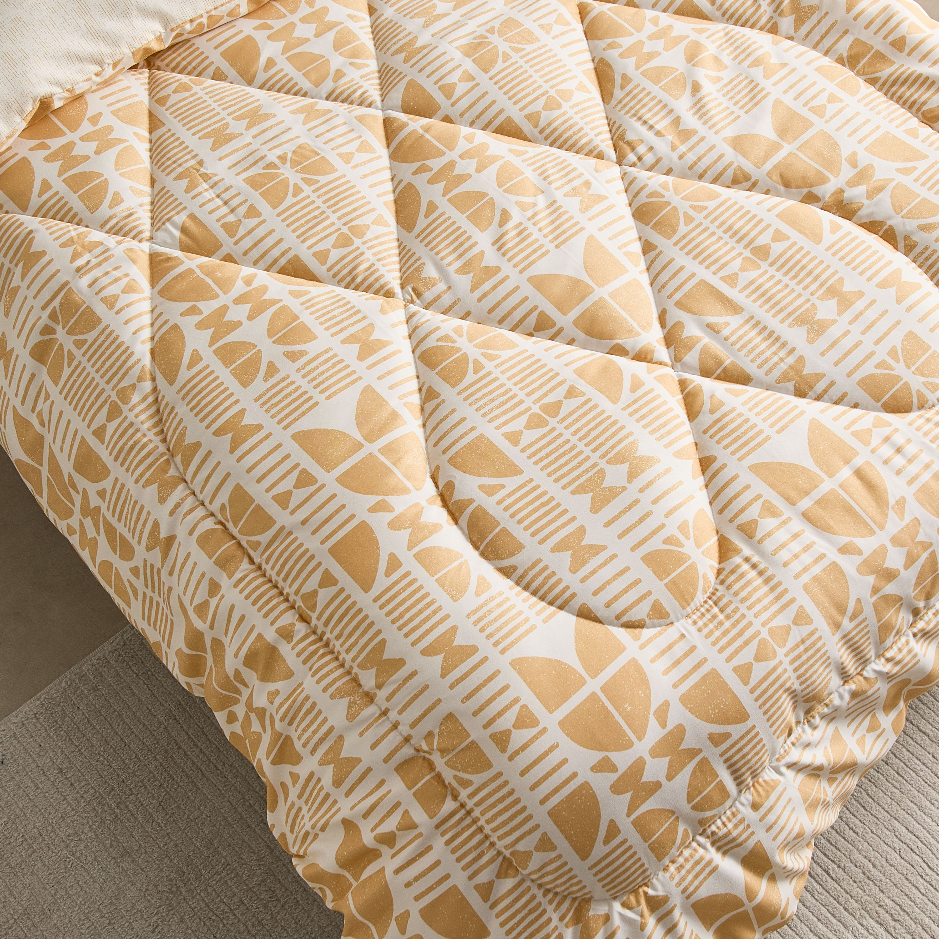 Matrix Coral Microfiber Single Comforter - 135x220 cm-hbxhomeware-hbxbedroom-image-3