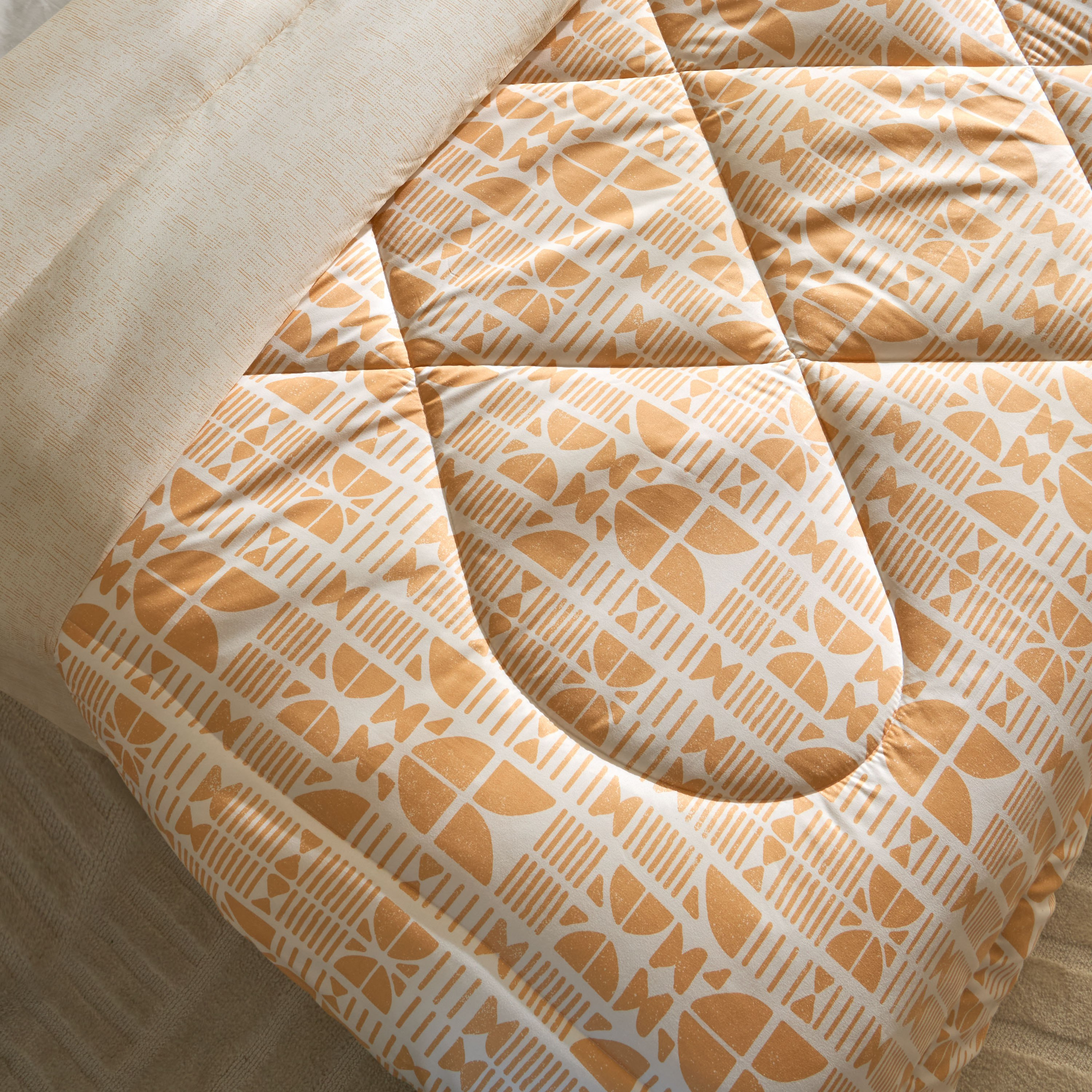 لحاف كوين ألياف دقيقة مرجاني من ماتريكس - 200x240 سم-hbxhomeware-hbxbedroom-image-3